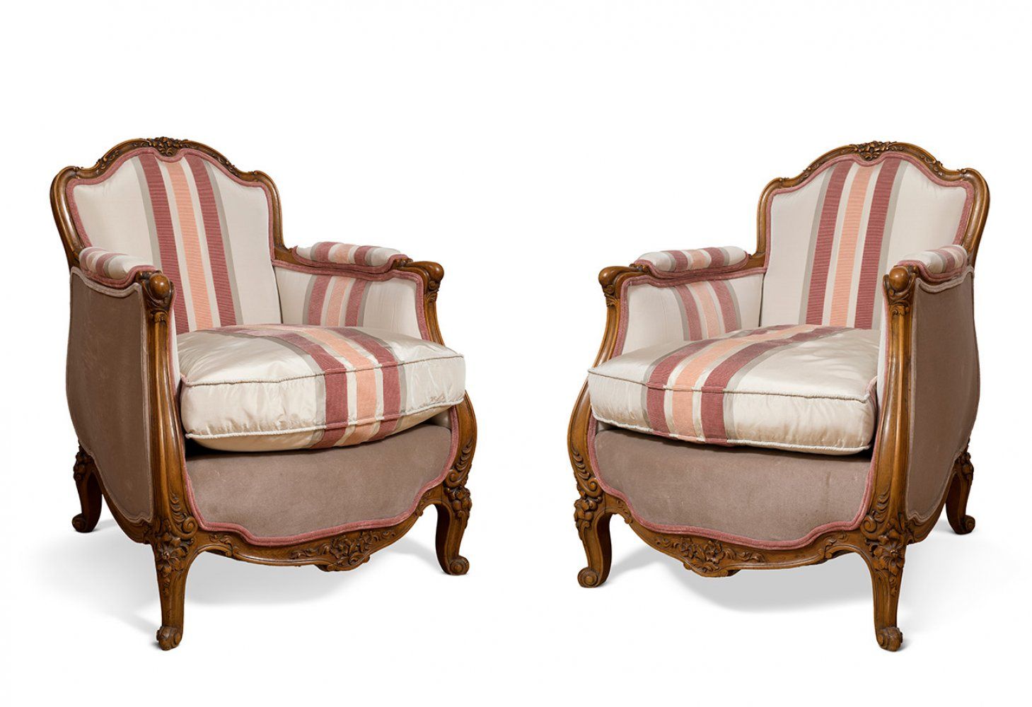 Pair of Bergère armchairs, Louis XV style; France, mid-20th century. Paire de fa&hellip;
