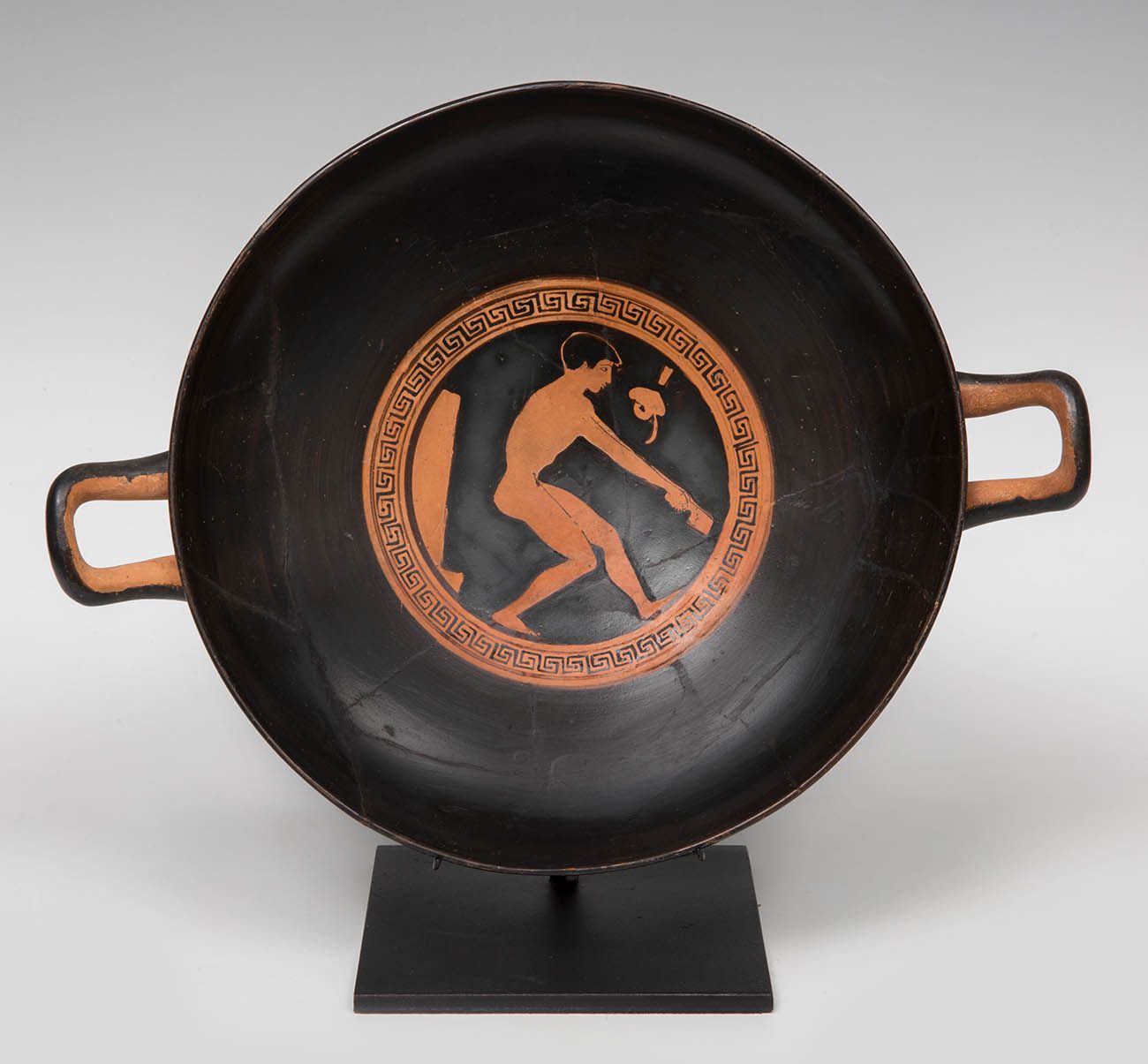 Kylix: Attributed to the painter of Tarquinia, Attic Greece, 5th century BC. Kyl&hellip;