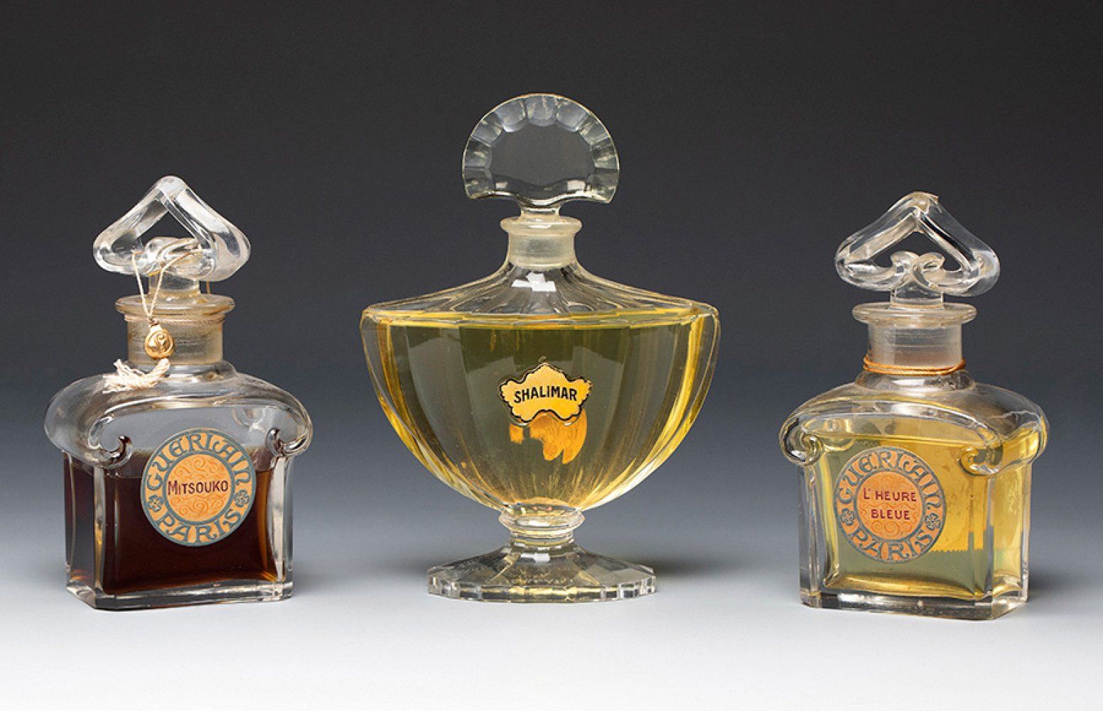Null Baccarat for GUERLAIN. France, ca. 1920-30.
Three Guerlain fragrance perfum&hellip;
