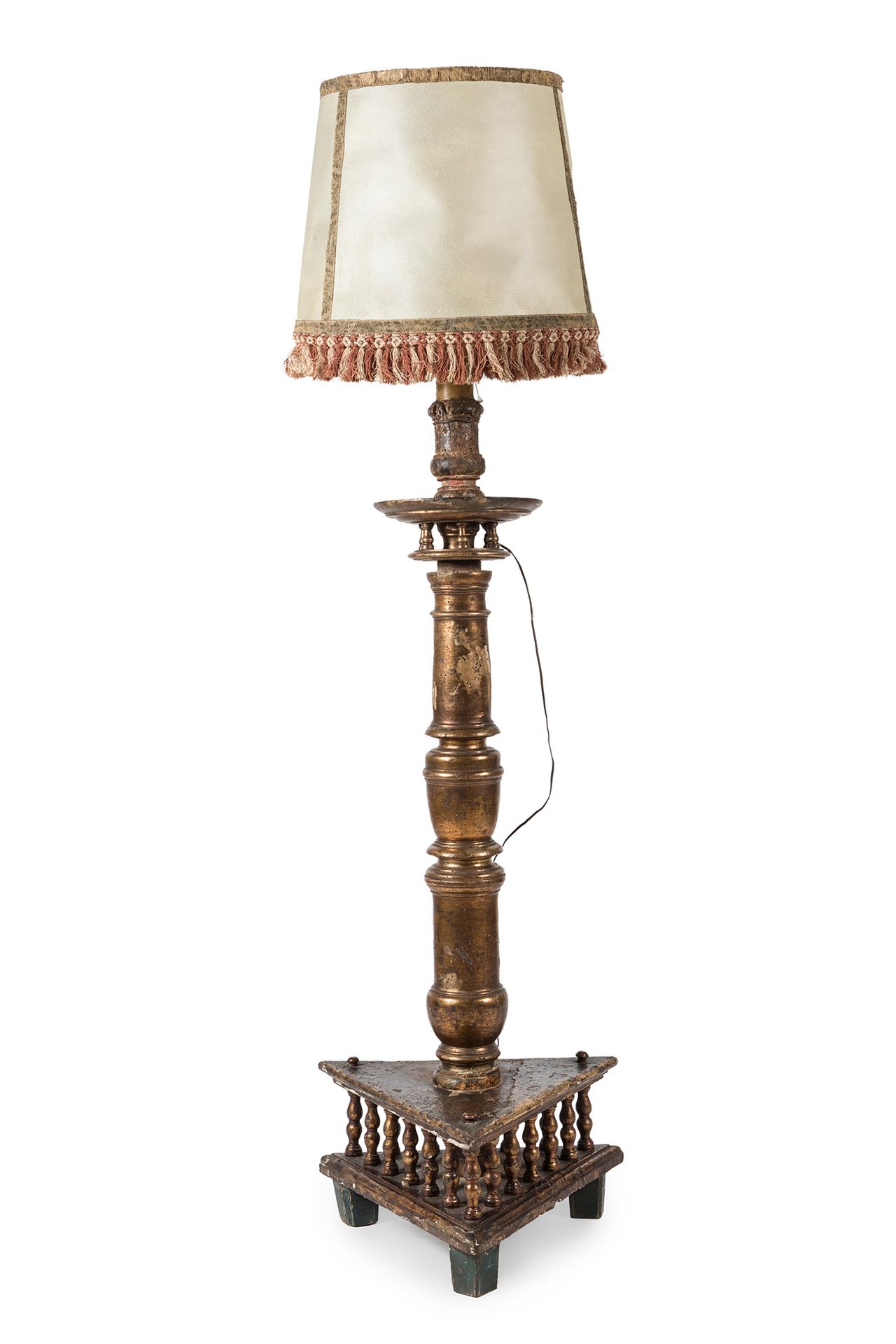 Null Colonna barocca del XVII secolo, successivamente trasformata in lampada da &hellip;