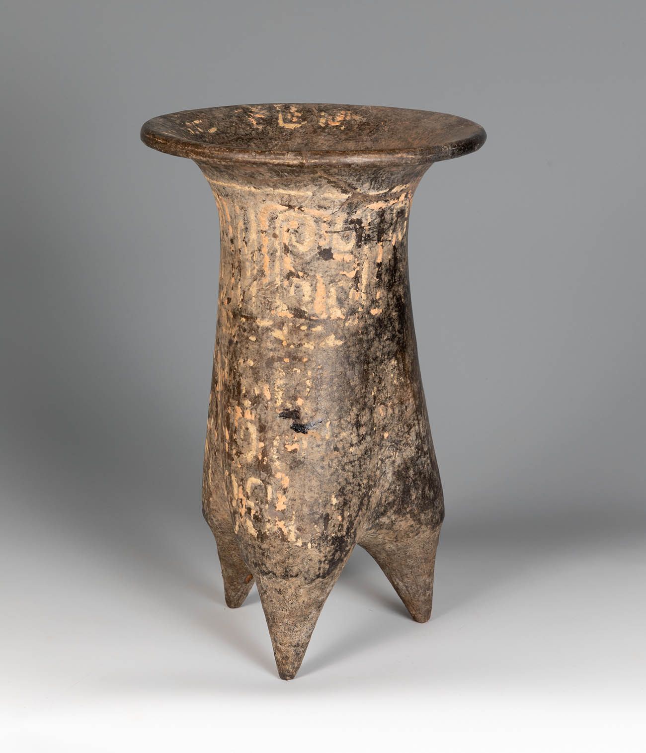 Null Tripod vessel type li. China, late Neolithic, 6500-1600 BC).
Decorated pott&hellip;