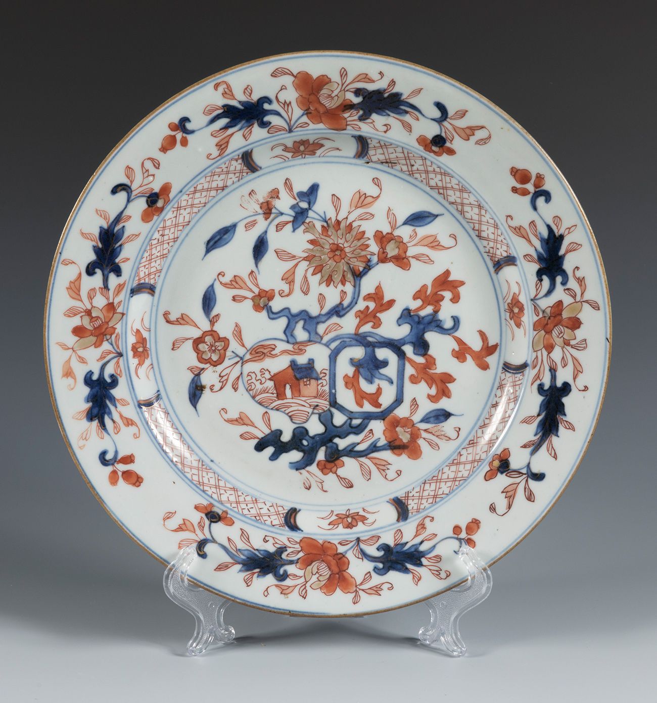 Null Imari-style dish, Quianlong period, 18th century.
Glazed porcelain.
In perf&hellip;