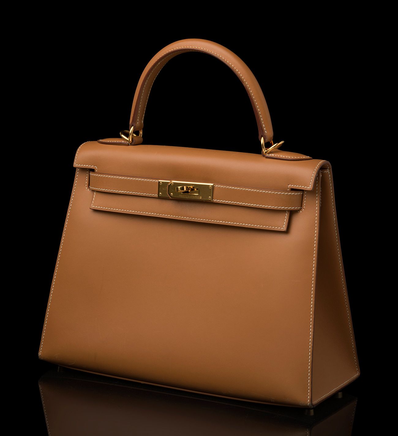 Null HERMÈS.
Bag Model Kelly 25.
Camel chamonix leather. Series D59- S.
Preserve&hellip;