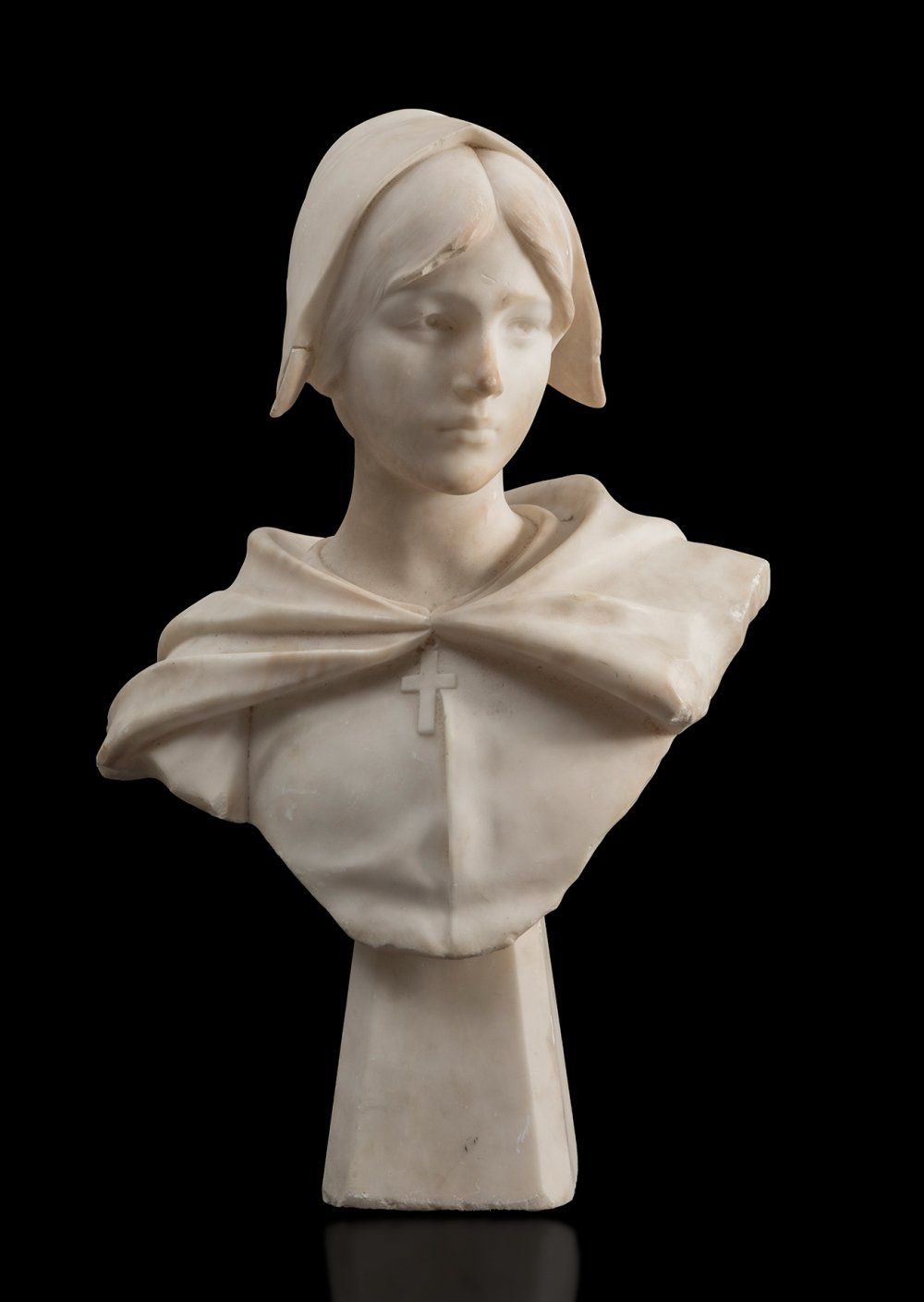 Null Scuola mitteleuropea, inizio XX secolo.
Busto femminile. 
In marmo.
Present&hellip;