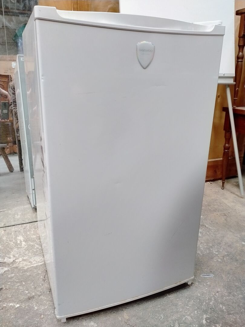 DAEWOO,Refrigerator, petit frigo blanc 85 x 48,5 x 51,5c…