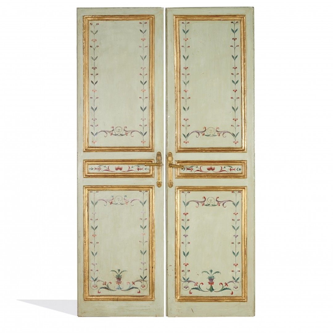 Null Pair of doors 19th Century Wood, one side painted with flower falls on ligh&hellip;