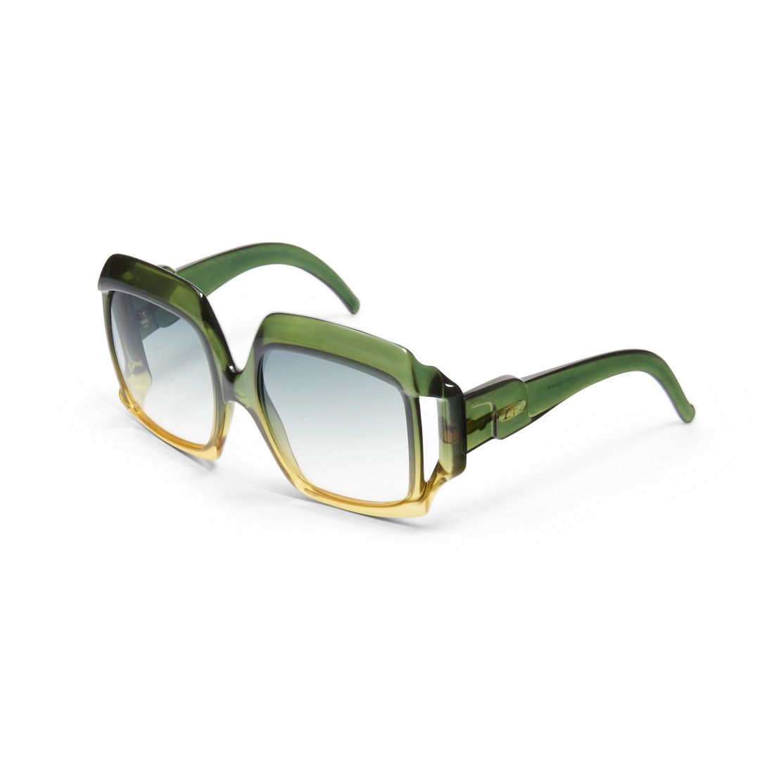 Null Grandes lunettes de soleil CHRISTIAN DIOR 1950 avec verre gradient vert. 
 &hellip;