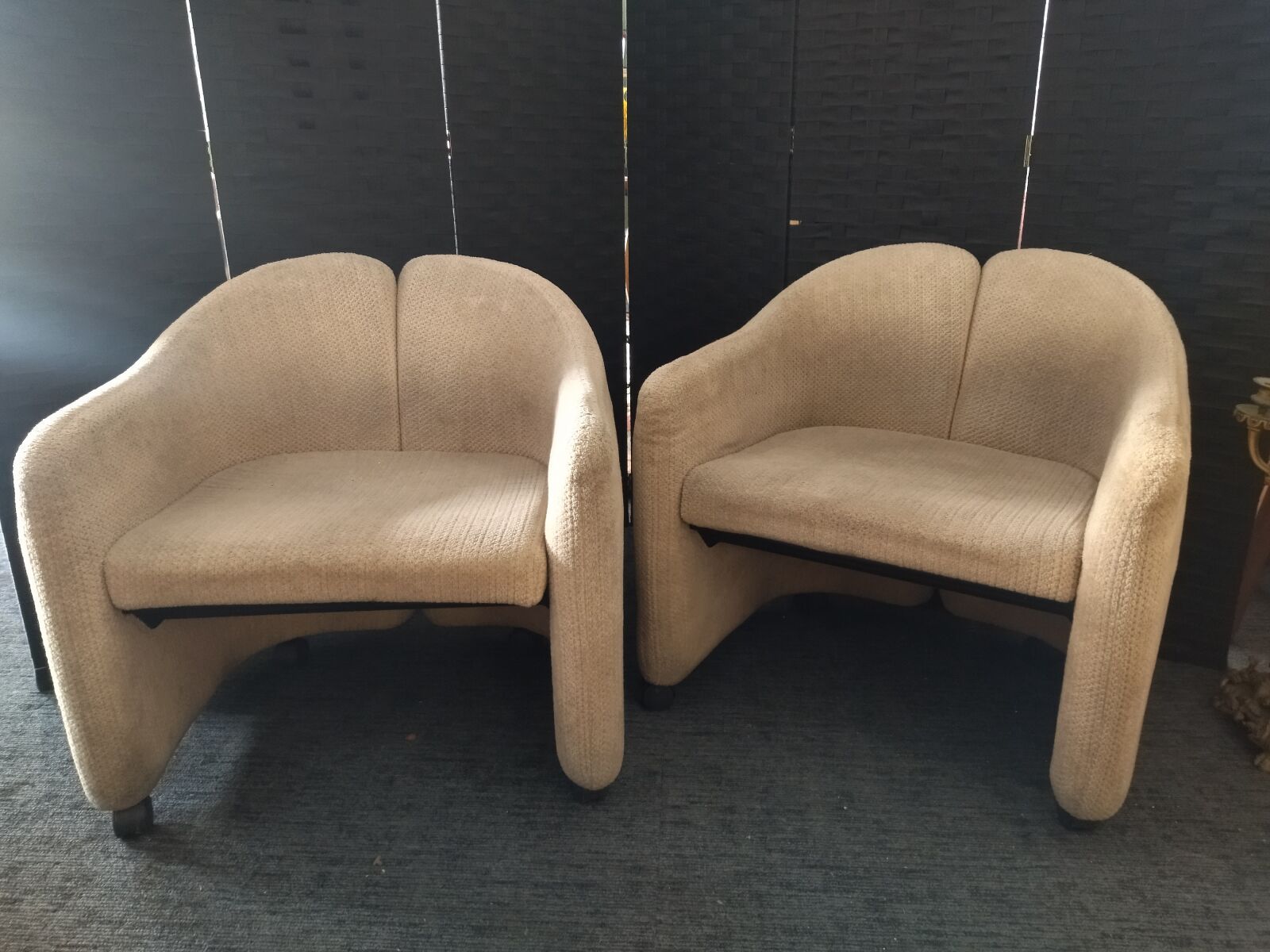 Null EUGENIO GERLI pour TECNO: Paire de fauteuils à structure métallique rembour&hellip;