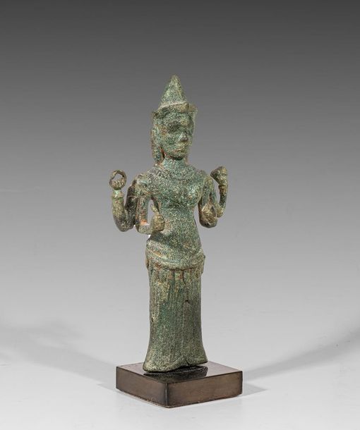 Null Vishnu en bronze. Bayon, XIIe s. H : 13 cm