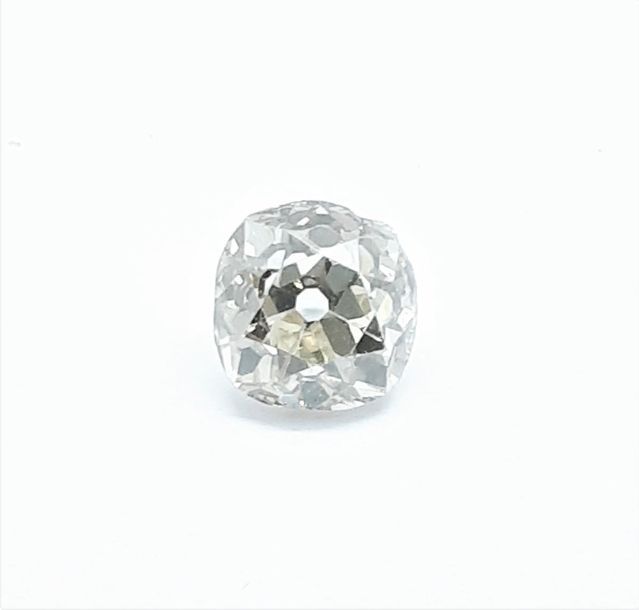 Null DIAMANT taille ancienne, de forme coussin non monté, égrisure.

PB :1,40ct.