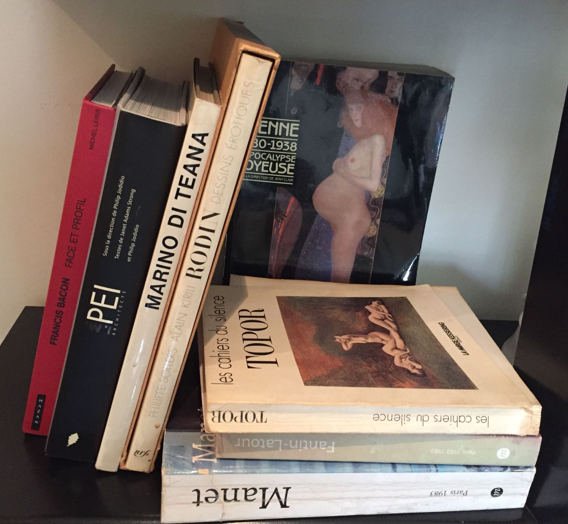 Null Posten mit 9 Kunstbüchern, darunter Fantin-Latour, Klimt, Bacon, Rodin, Top&hellip;