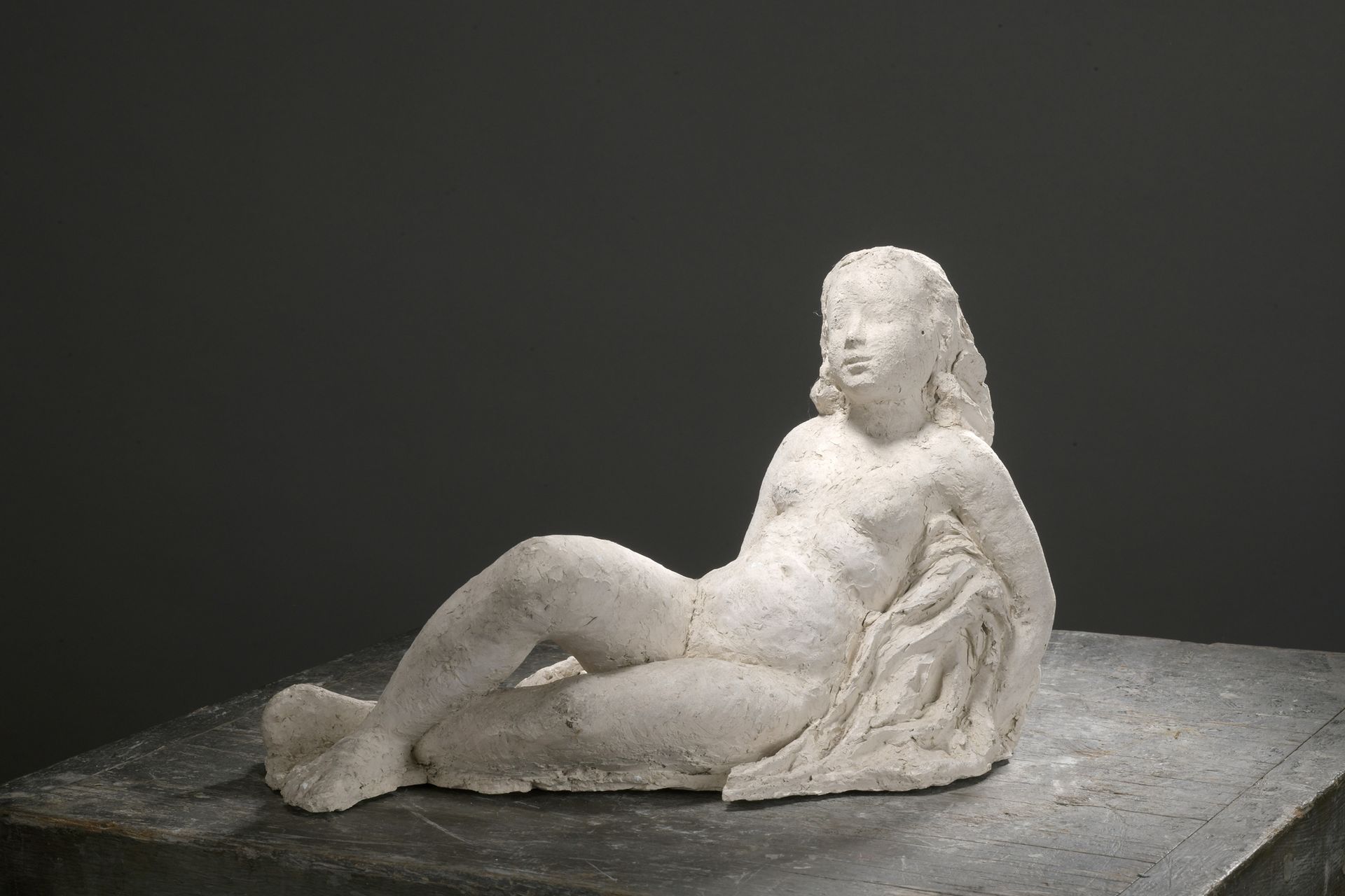Null Irène CODREANO [Irèna Codreanu] (1896-1985)

Jeune femme allongée

Plâtre. &hellip;