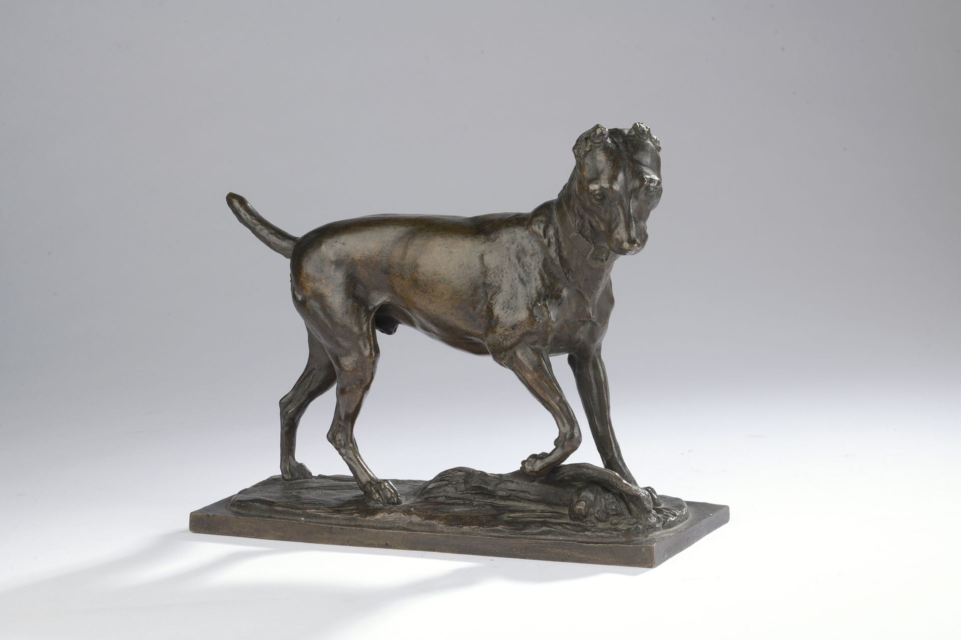 Null Jacques Auguste Fauginet (1809-1847) 

Dog and mouse

Bronze with light bro&hellip;