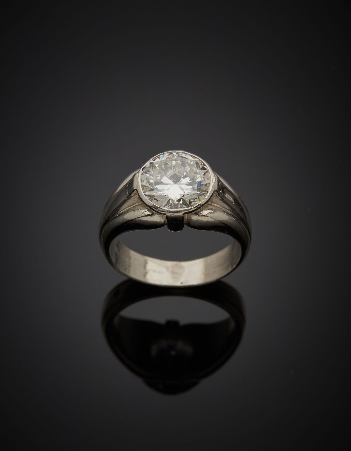 Null Platinum solitaire 850‰, adorned with a brilliant cut diamond, mounted in a&hellip;