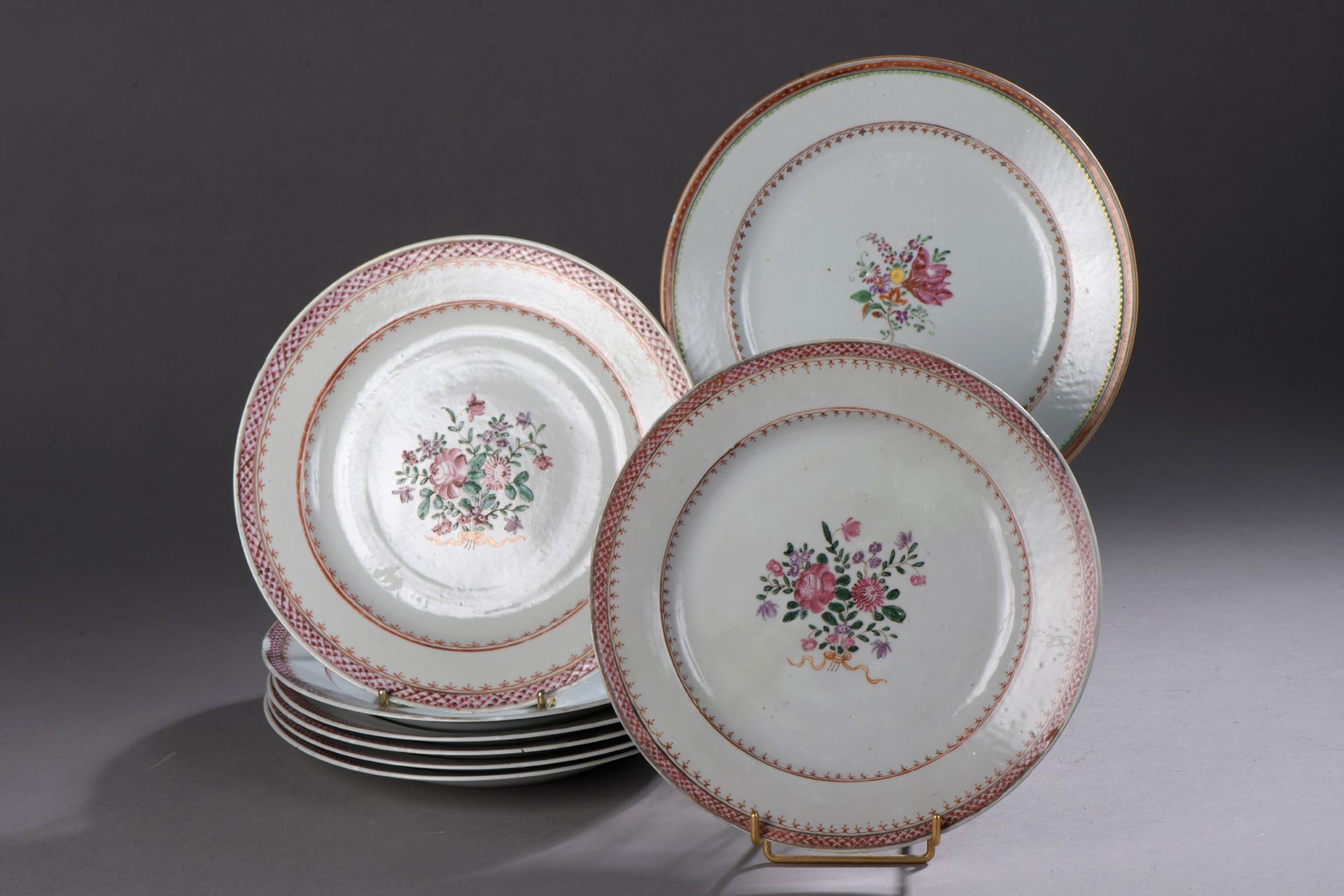 Null CHINA, Cie des Indes

Eight plates with polychrome decoration in the center&hellip;