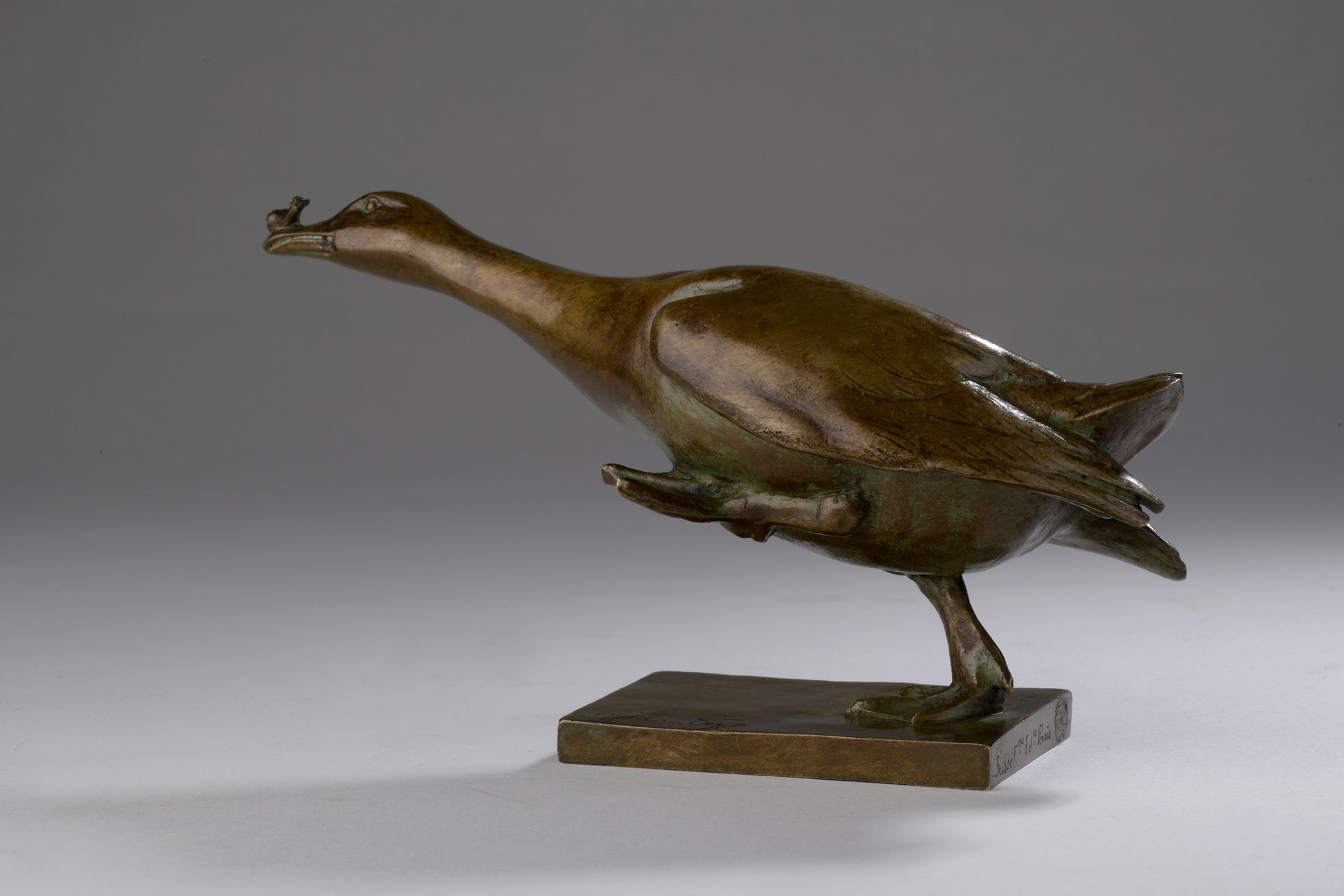 Null 爱德华-马塞尔-桑多兹(1881-1971)

鹅步

1918年至1930年间出版

带有浅棕色铜锈的青铜器

签名为 "Erd.阳台上的 "San&hellip;