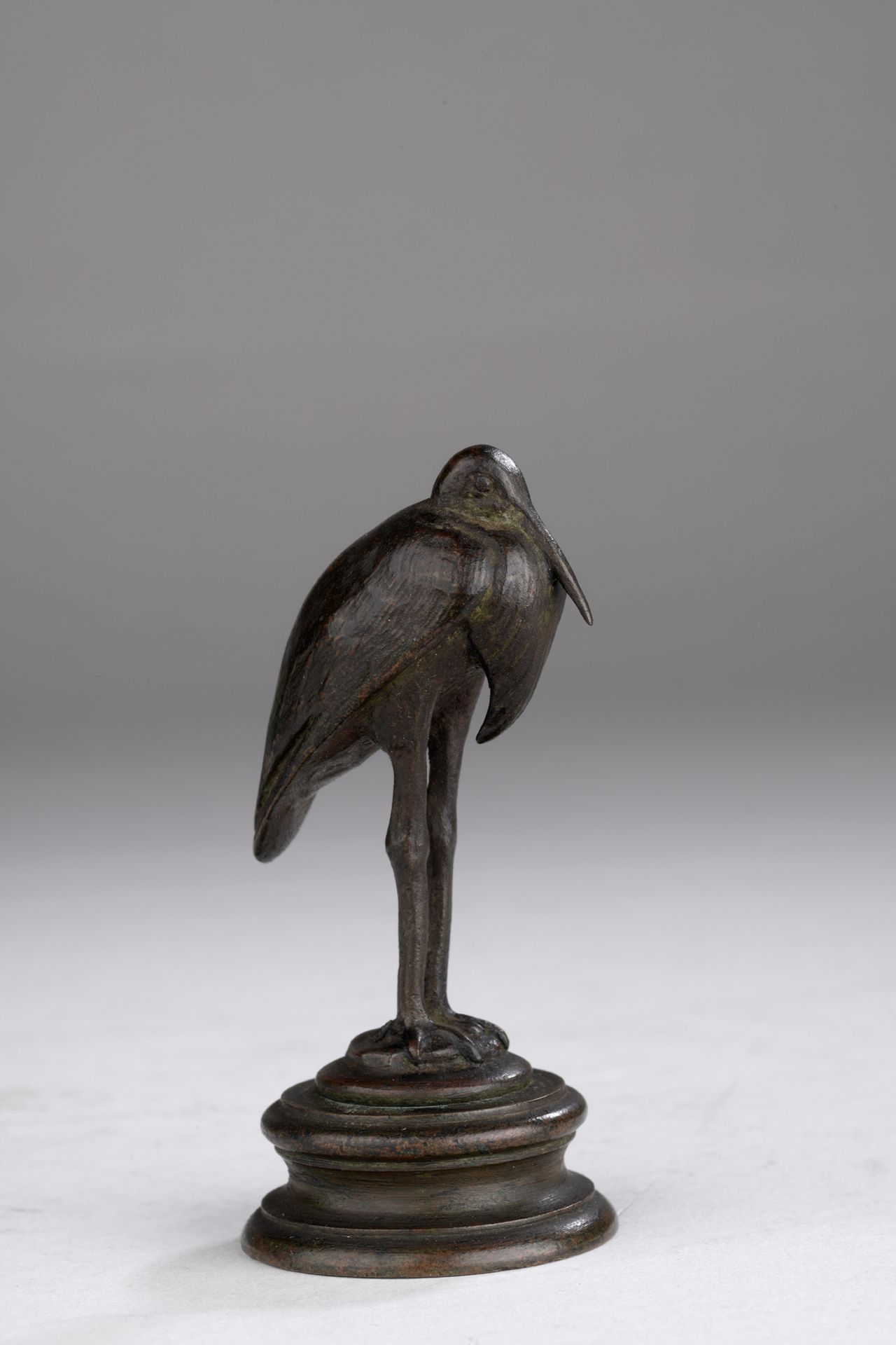 Null 安托万-路易斯-巴耶（1795-1875）

基座上的鹳鸟

由巴耶工作室铸造

带有棕黑色铜锈的青铜器

阳台上印有 "BARYE "的字样

H.&hellip;