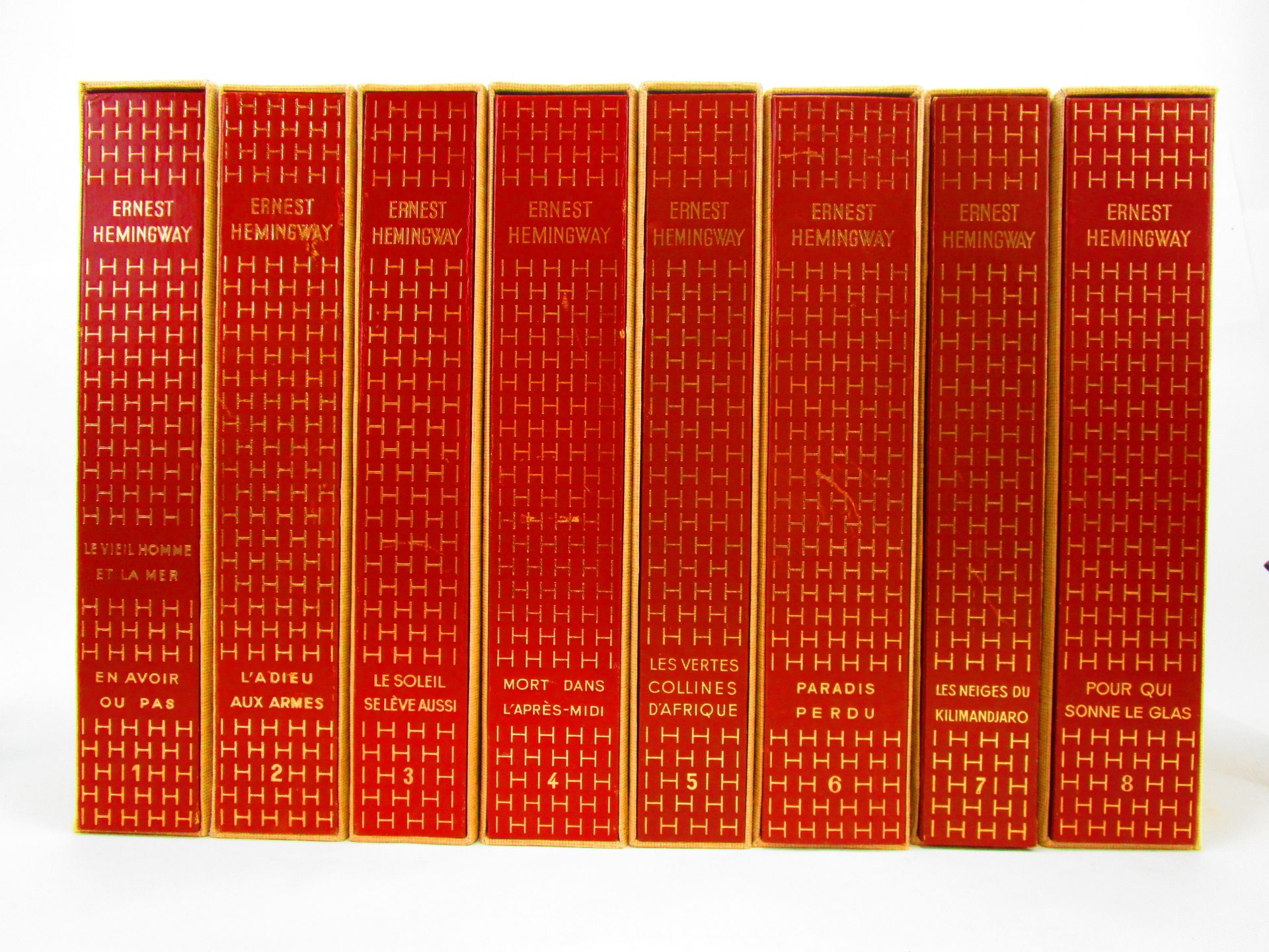 Null 图文并茂的文学作品，文学作品和变种。
1/ - 欧内斯特-海明威。- 作品全集。巴黎，国家出版社，A.Sautet，1963-1965。8卷4合订本，&hellip;
