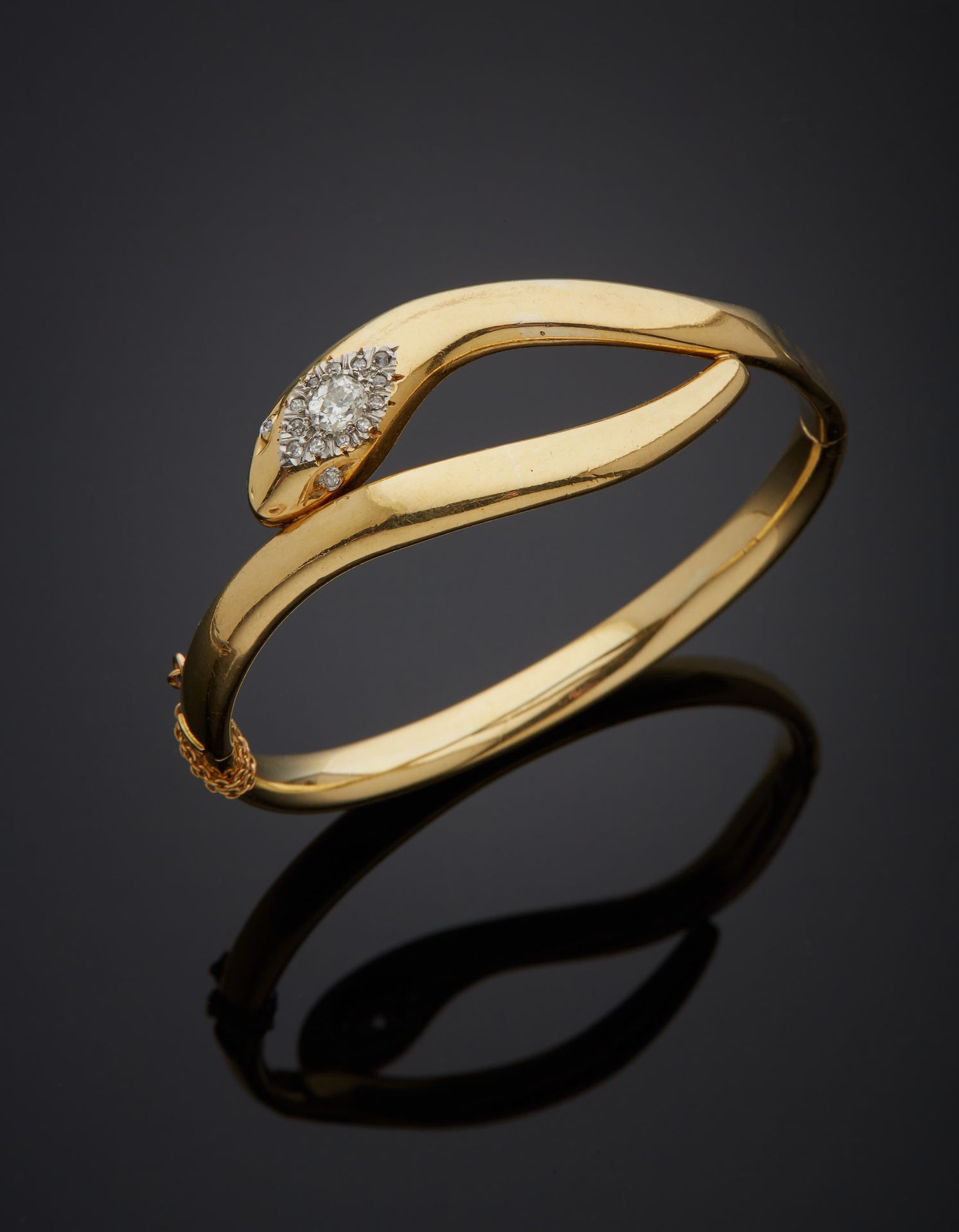Null Schlangenarmband aus 18K 750‰ Zwei-Ton-Gold, der Kopf mit Diamanten in Alts&hellip;