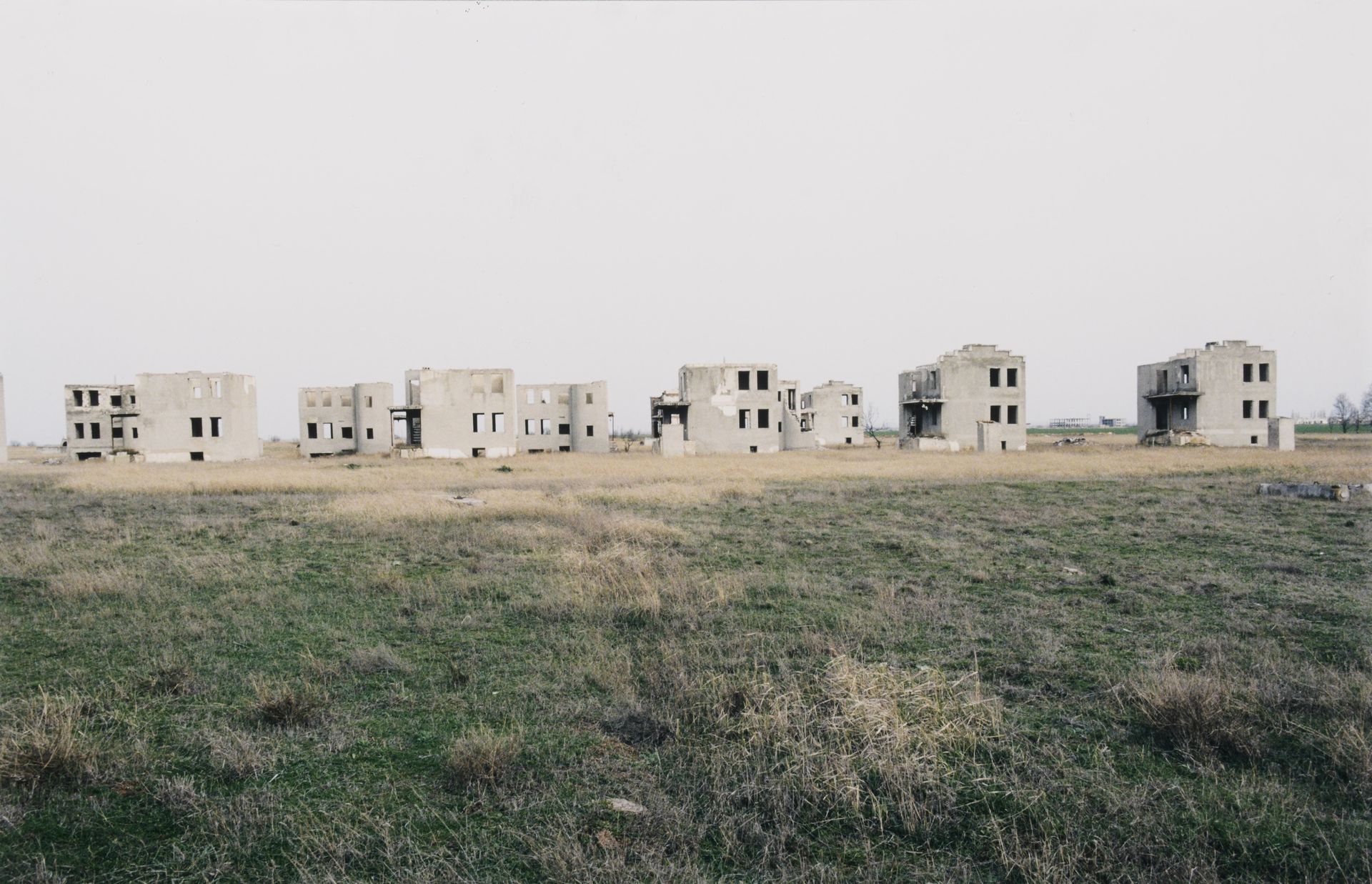 Null Guillaume LEMARCHAL (born in 1974)
Village témoin II, 2008
Color print moun&hellip;