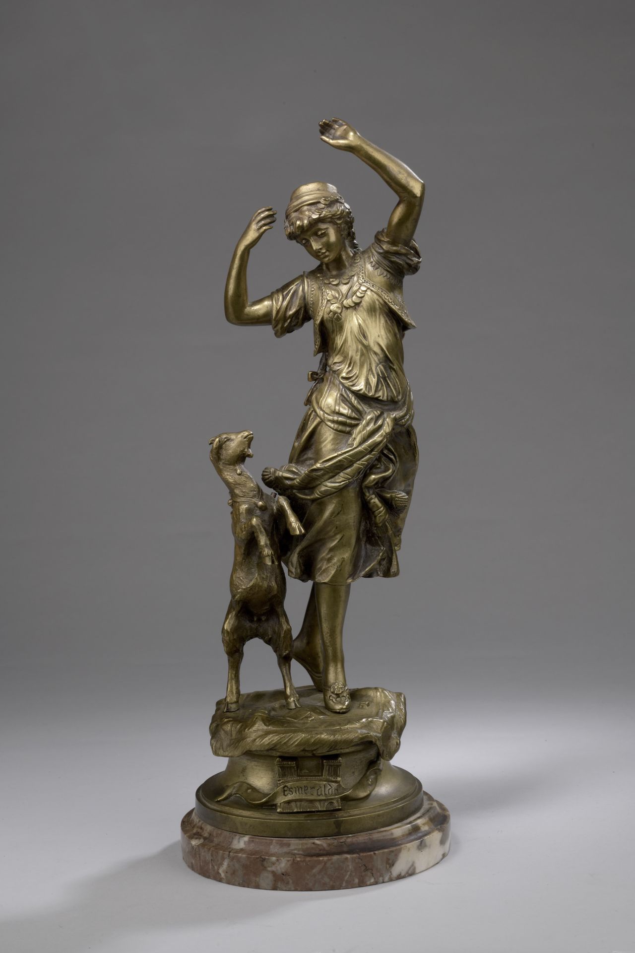 Null Adrien Étienne Gaudez (1845-1902)
Esmeralda
Bronze mit goldener Patina
Sign&hellip;