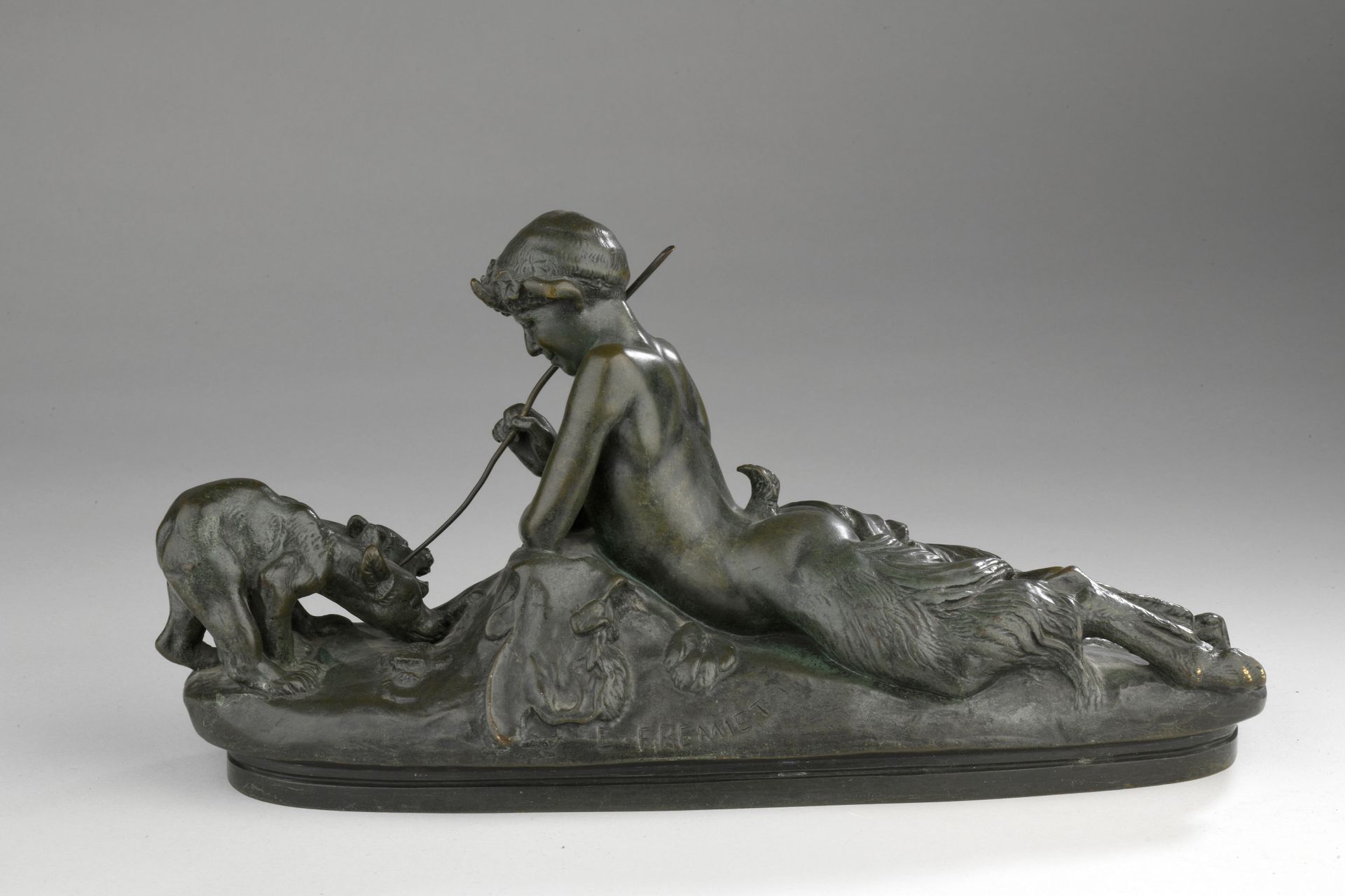 Null Emmanuel Frémiet (1824-1910)
Pan and cubs
Green patina bronze
Signed "E. FR&hellip;