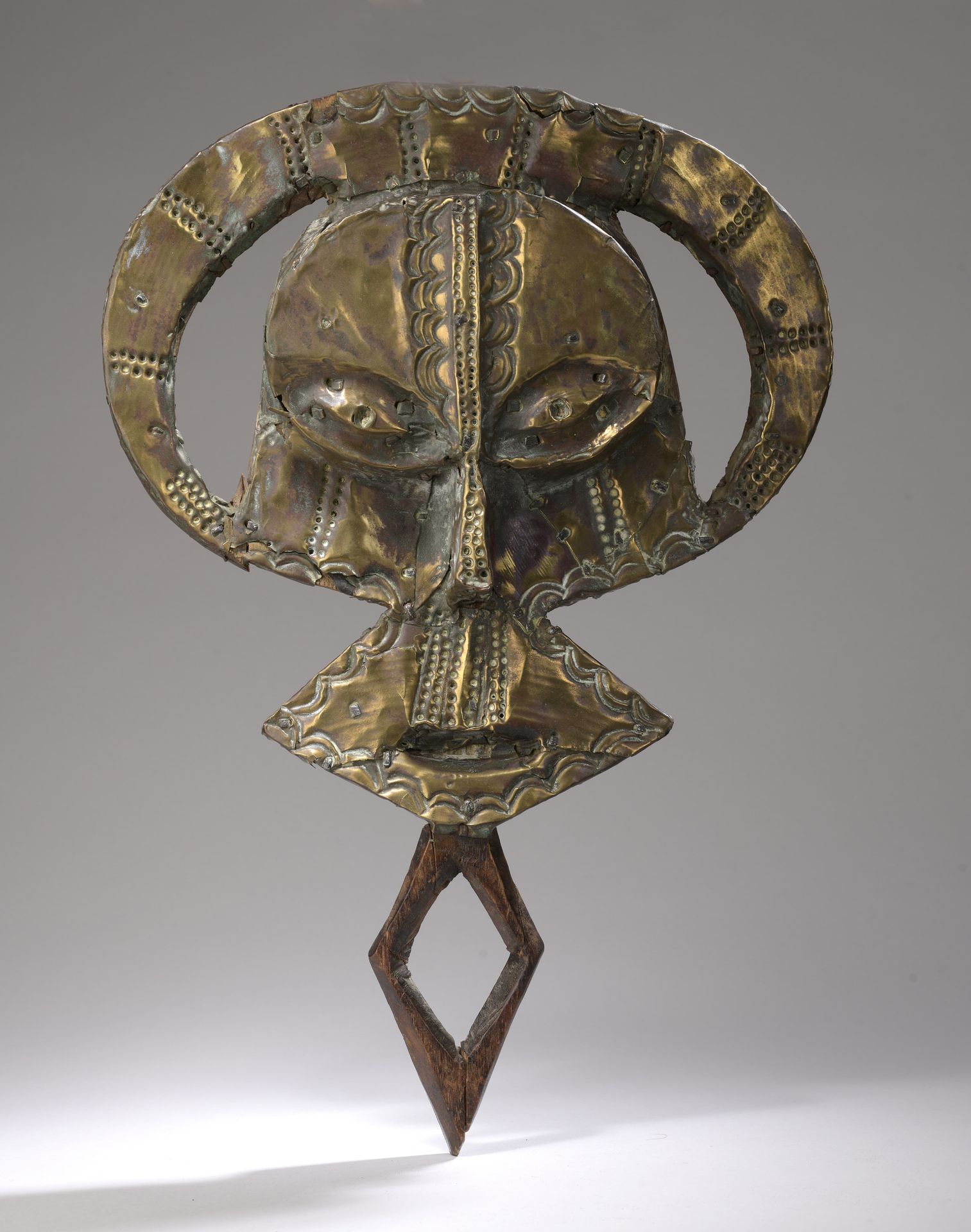 Null RELIQUARY FIGURE kota obamba, Okonja region, Haut Ogooué, Gabon
Wood, coppe&hellip;