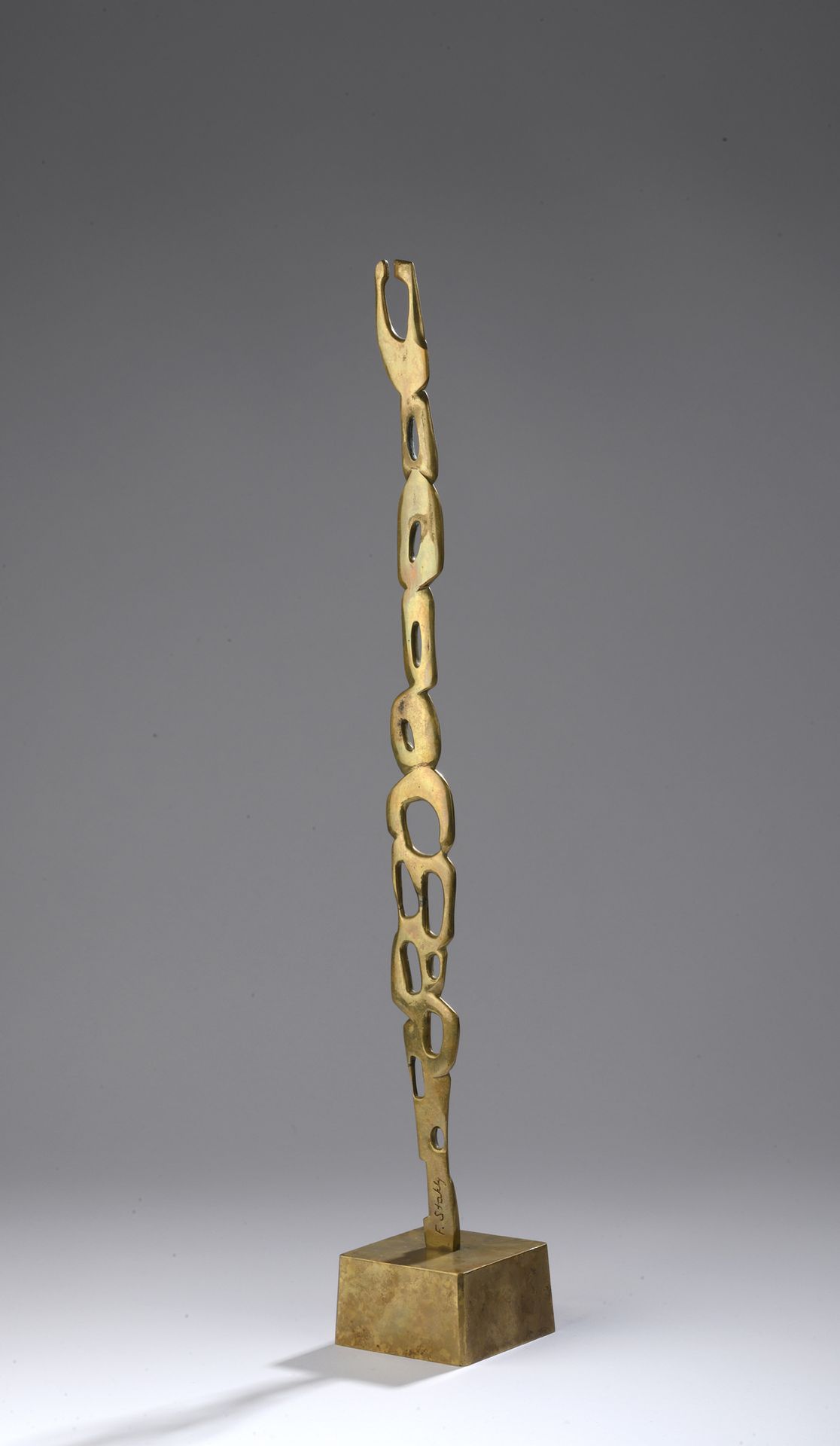 Null 弗朗索瓦-斯塔利（1911-2006）
树，1977 年
镀金青铜雕塑，背面有签名。 
小裂缝。
H.45 厘米