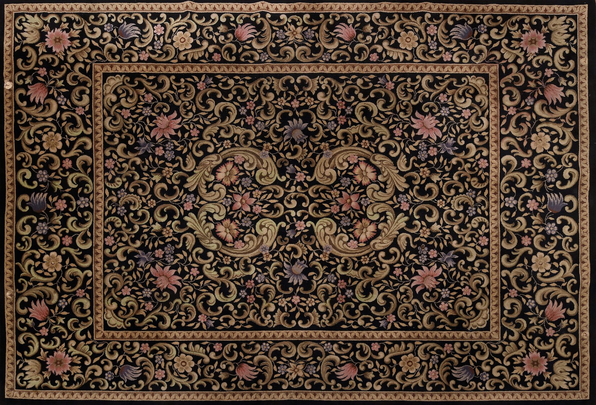 Null Important tapis de style SAVONNERIE, milieu du XXe siècle
Velours de laine &hellip;