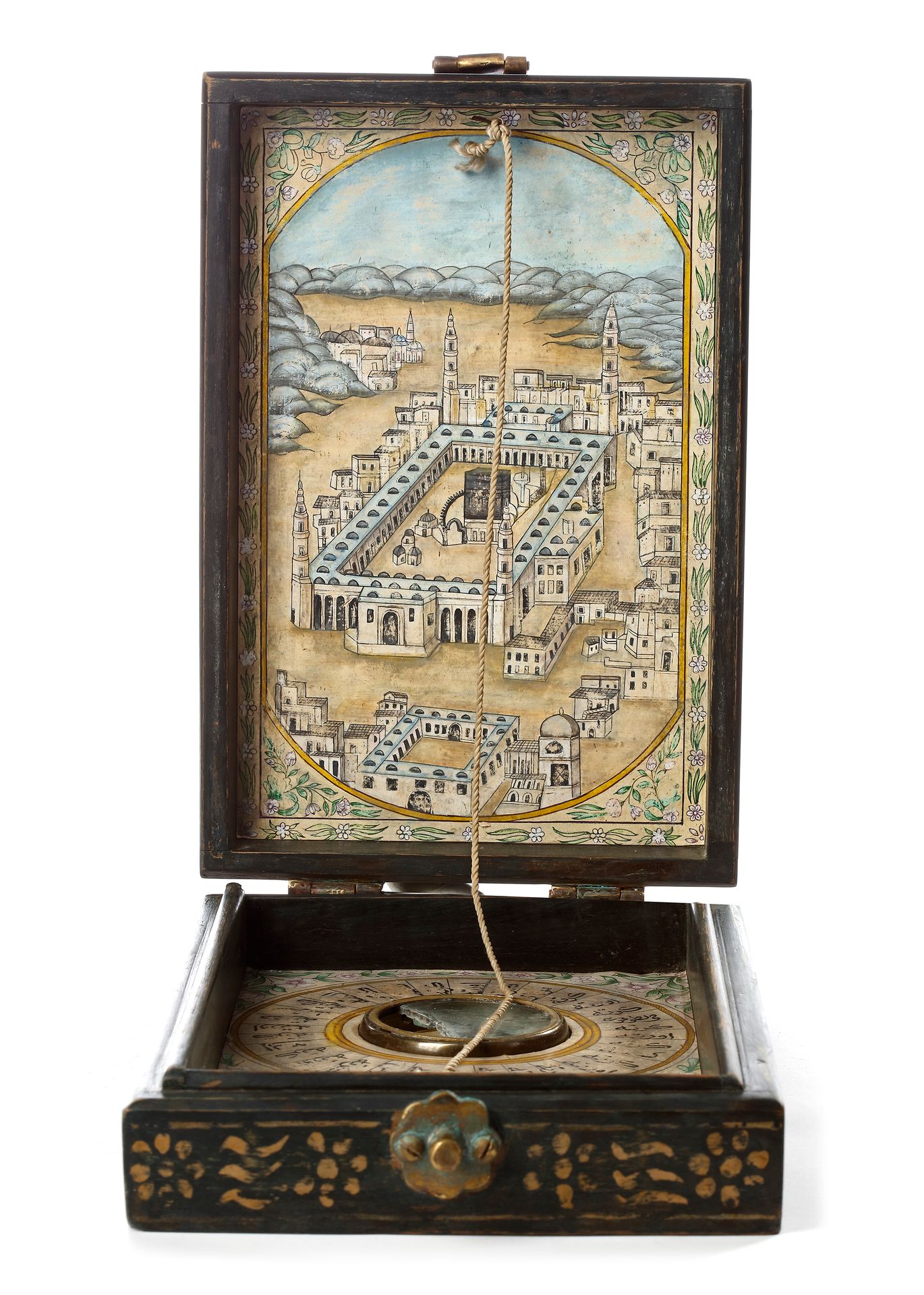 AN OTTOMAN COMPASS AND QIBLA INDICATOR, 19TH CENTURY Un étui, le cadre peint en &hellip;