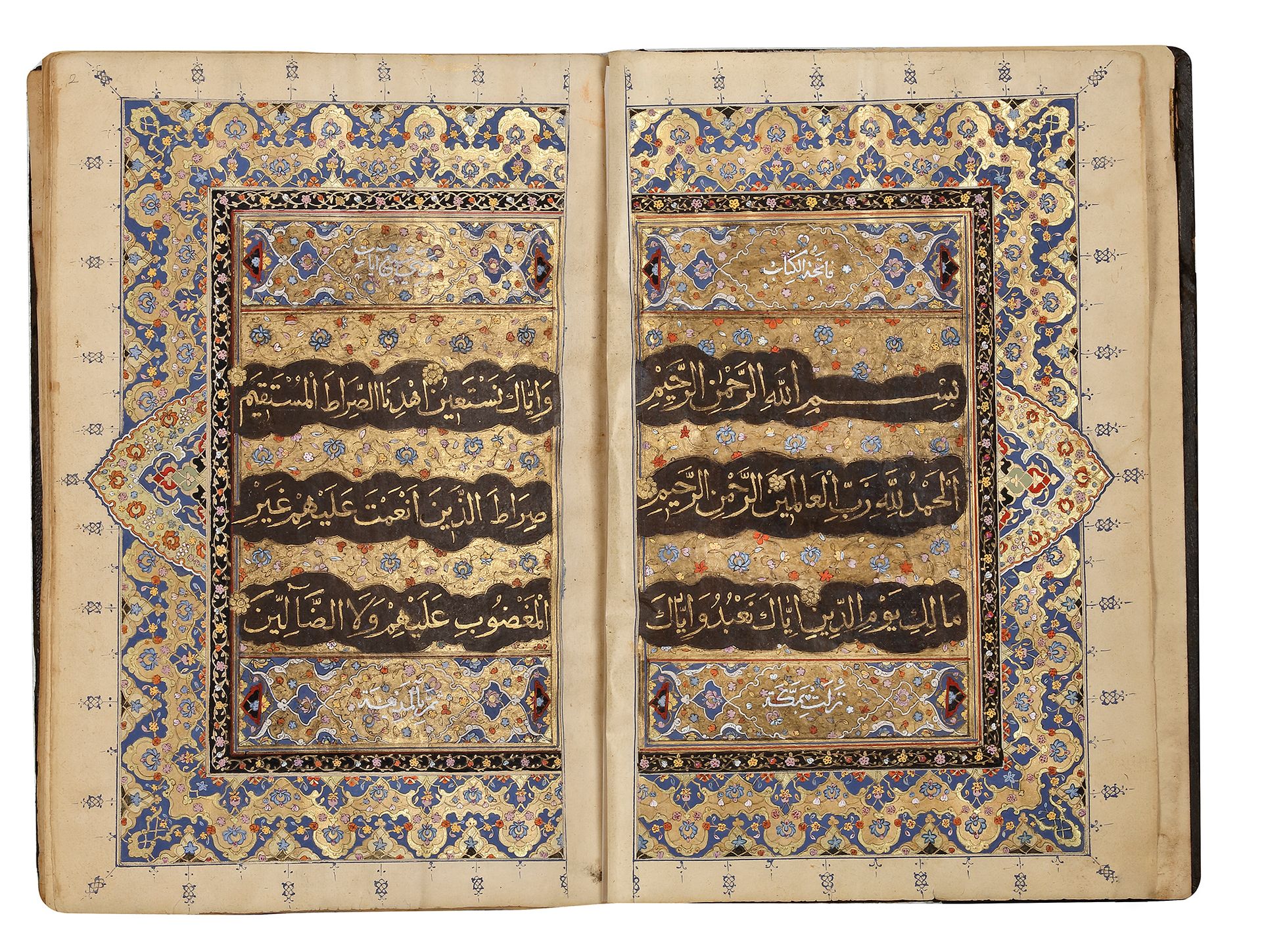 Null 喀什米尔古兰经手抄本，19世纪
纸质阿拉伯手稿，12页，有2个传单，每个对开页都有15行优雅的多色纳斯赫字体，黑色装饰地面，金色圆环诗句标记，金色和多&hellip;
