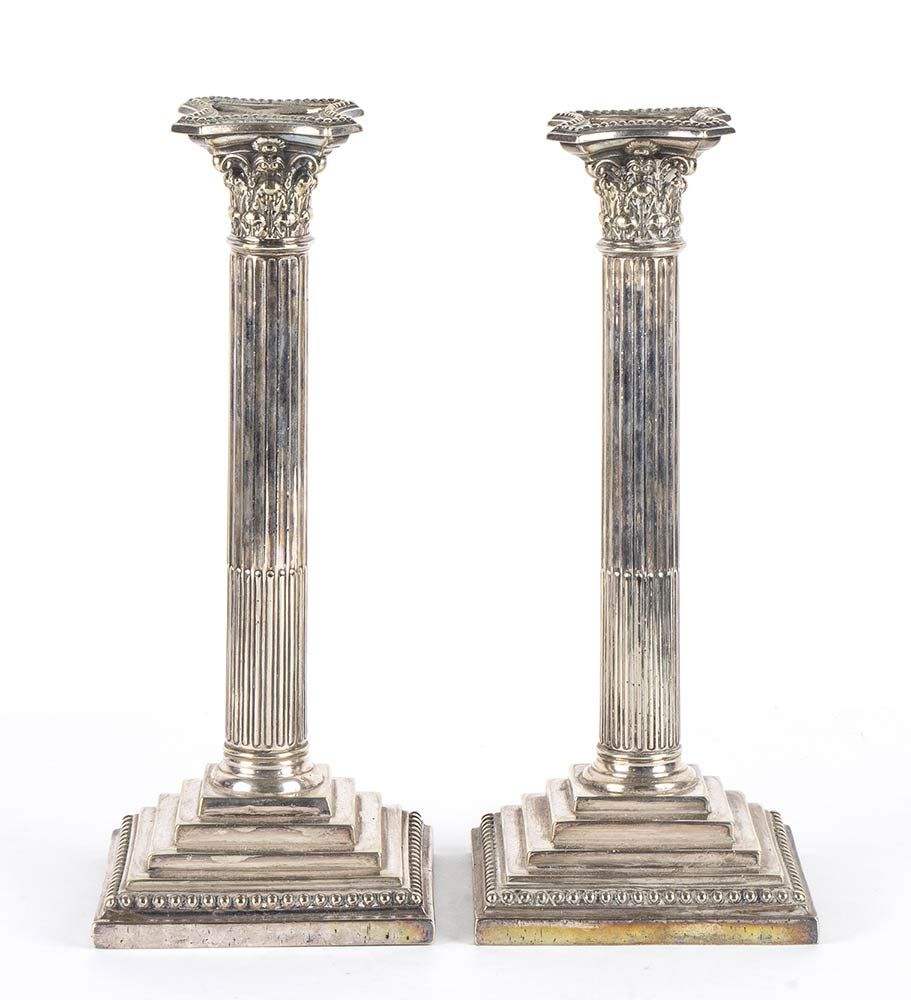 Null Pair of English silver plated candlesticks - ca. 1900

neoclassical column &hellip;