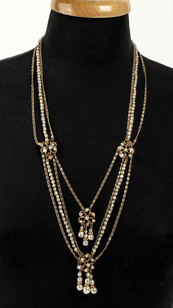 Null MIRIAM HASKELL

GILDED METAL NECKLACE

40s



Gildel metal bijoux pearls mu&hellip;