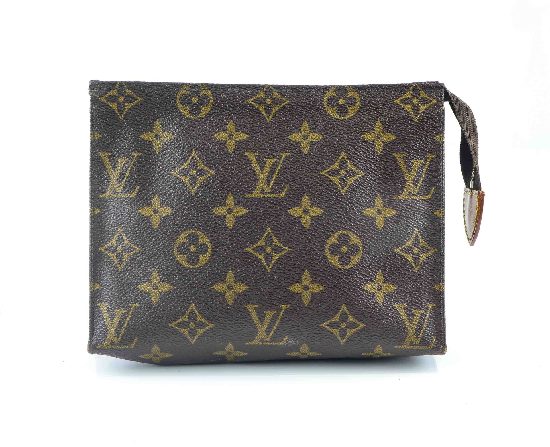 Louis VUITTON - Monogrammed canvas pouch - Nude leather …