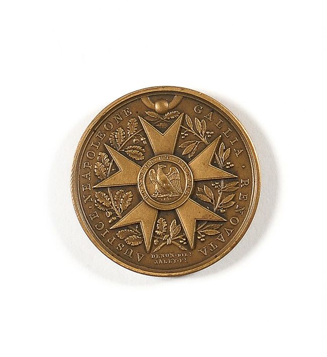 Null Orden der Ehrenlegion von Denon Jaley

Runde Medaille "Auspice Napoleone Ga&hellip;