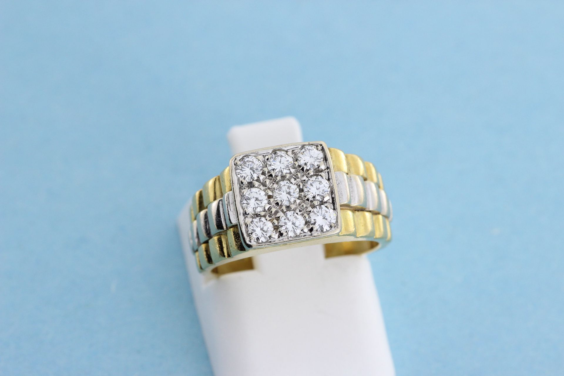 Null Anello quadrato in oro con pavé di diamanti - Peso lordo: 6.3 g