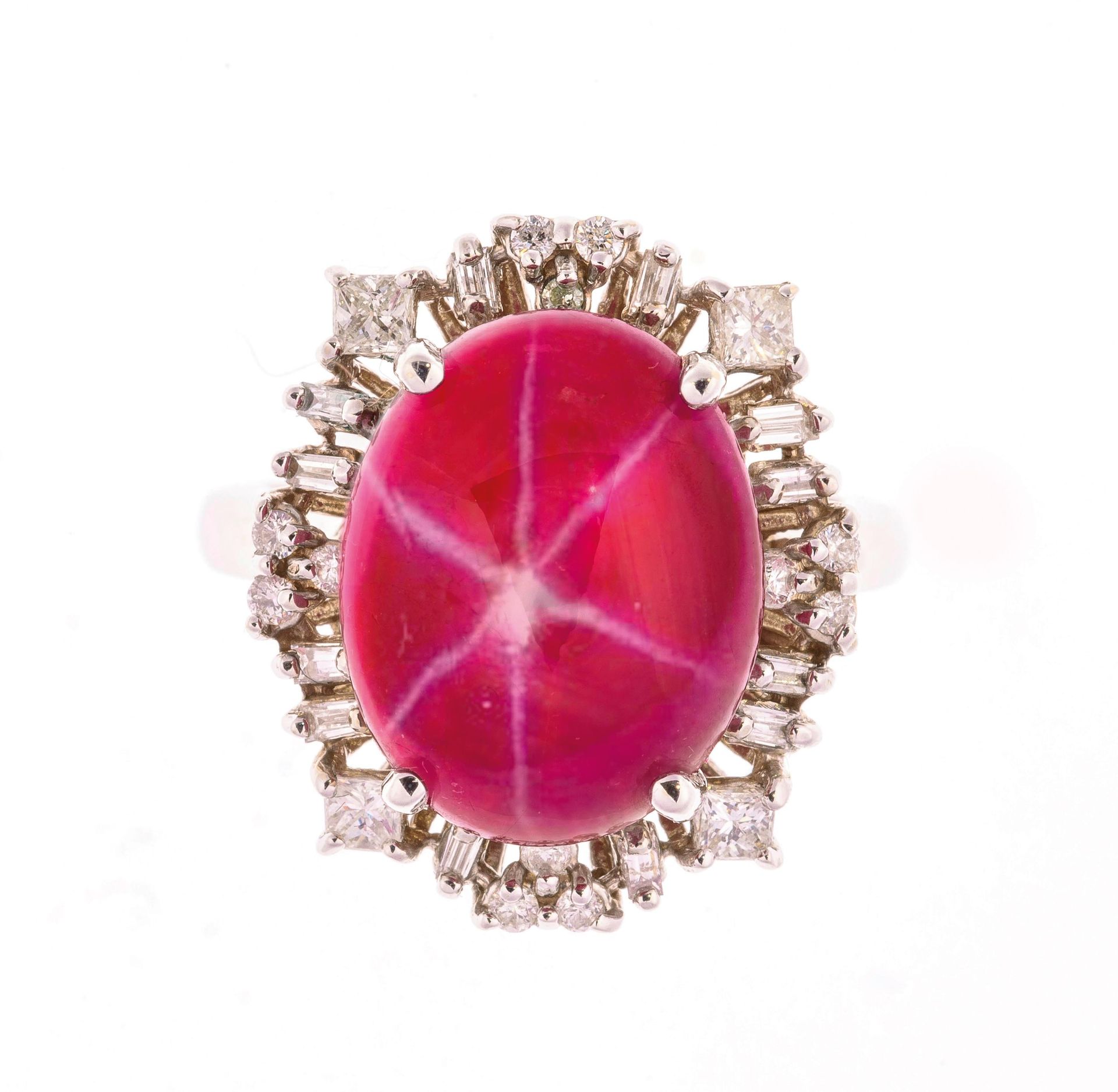Null 14kt white gold ring centered on a cabochon of star ruby of about 9.5 carat&hellip;