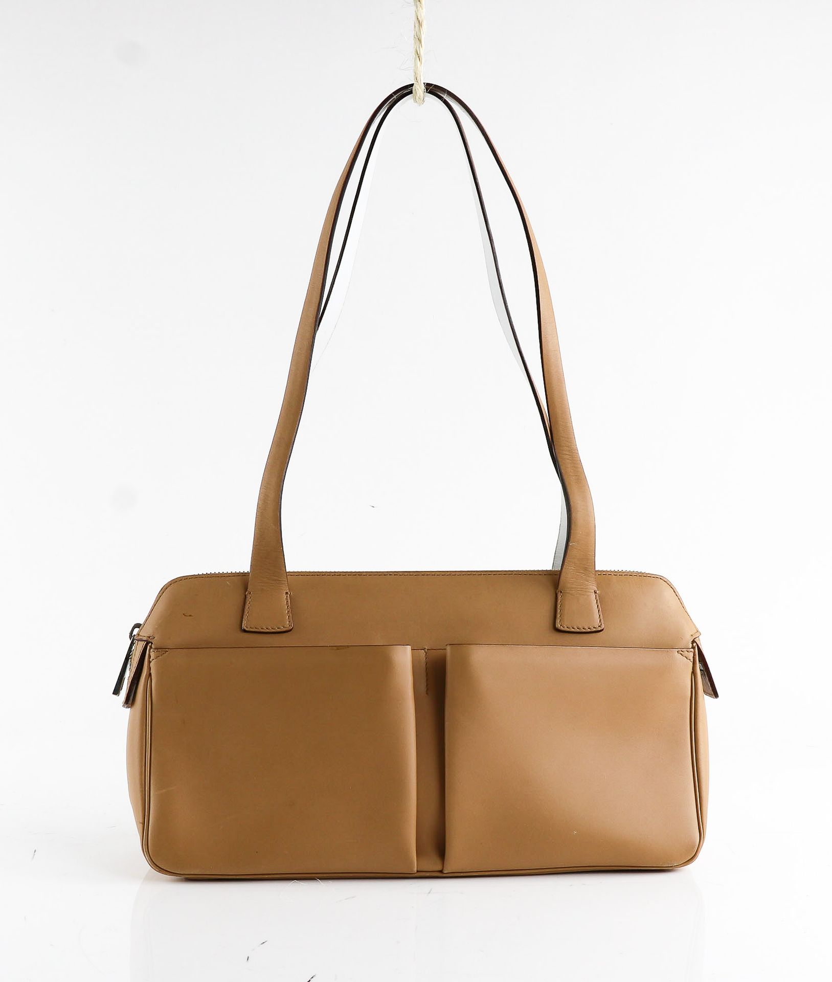 Null BALLY - Beige leather bag - Double handle - Two patch pockets in front - Zi&hellip;