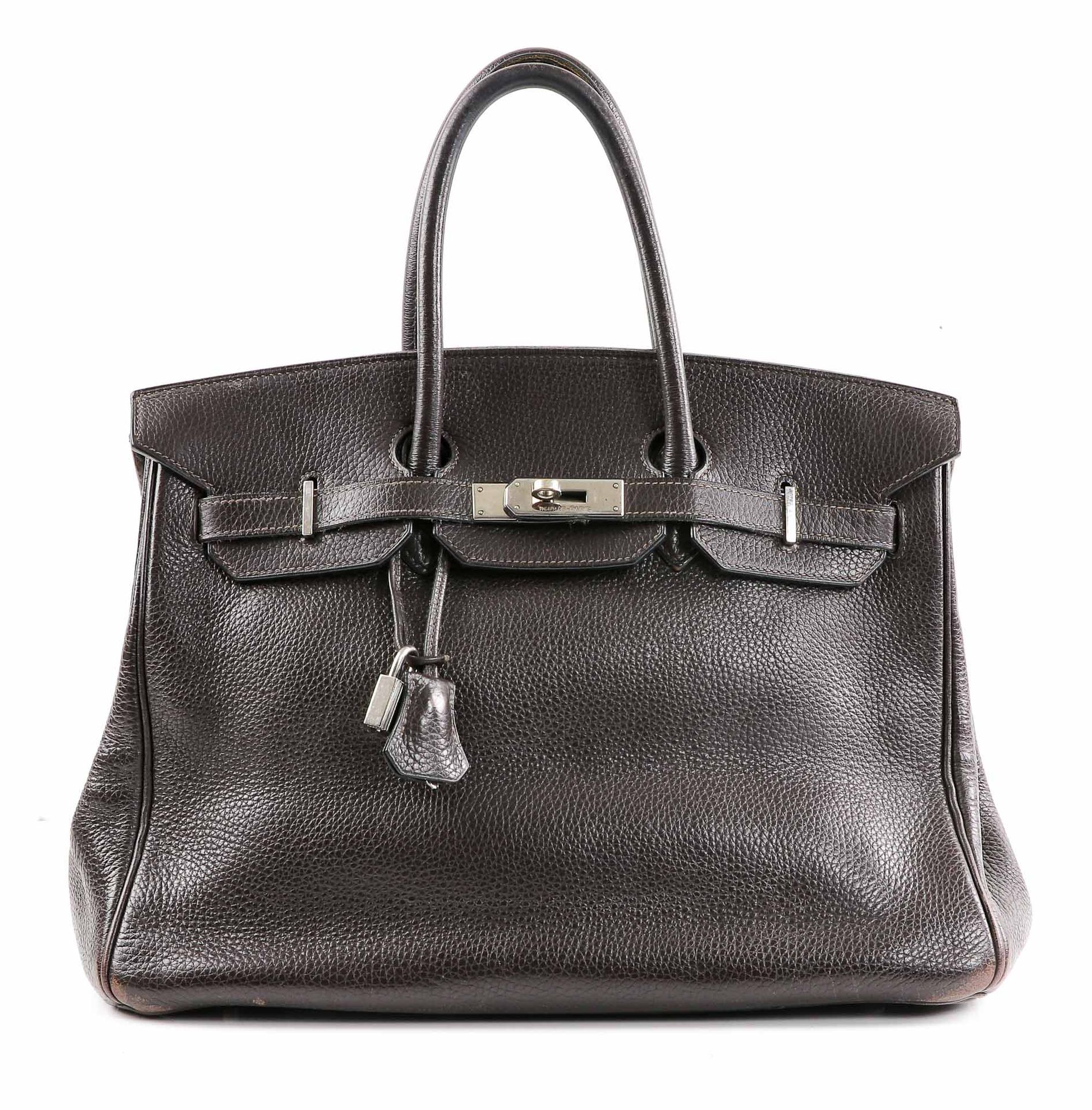 Null HERMES - Sac “Birkin” en cuir grené chocolat - Attaches et fermoir palladiu&hellip;