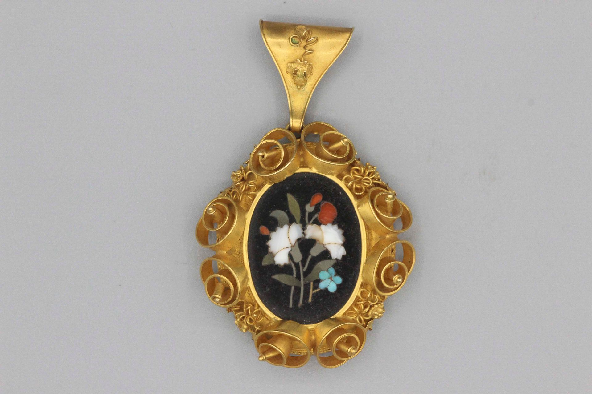 Null Pendant in 14Kt gold decorated with a micro mosaic of flowers. Gross weight&hellip;