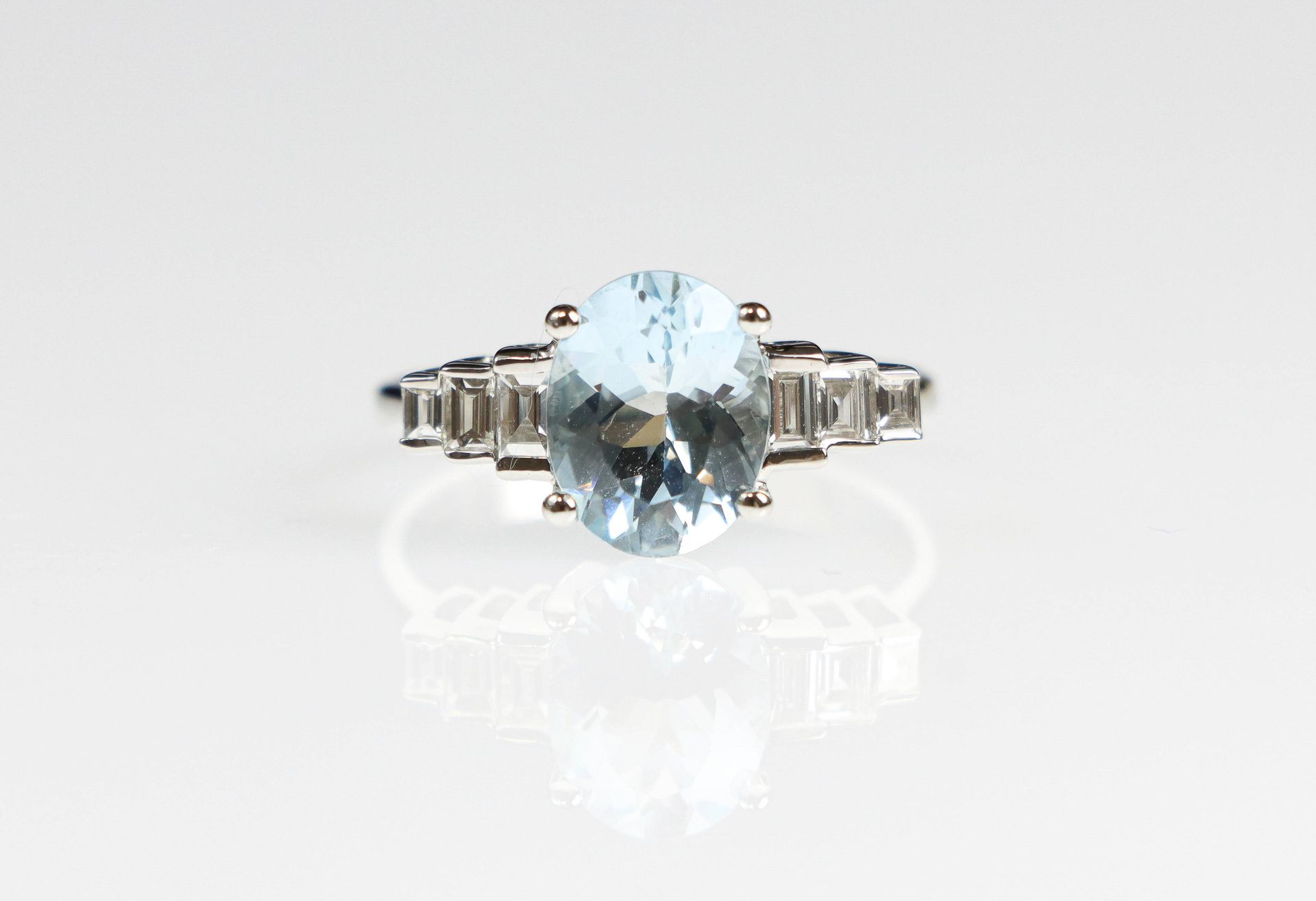 Null Art Deco style ring in white gold set with a 1.75-carat oval aquamarine set&hellip;