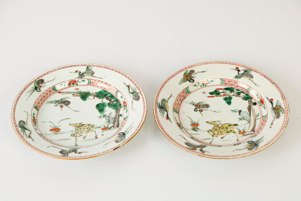 Null (2) CHINA, Qianlong period. Pair of porcelain plates decorated in green fam&hellip;