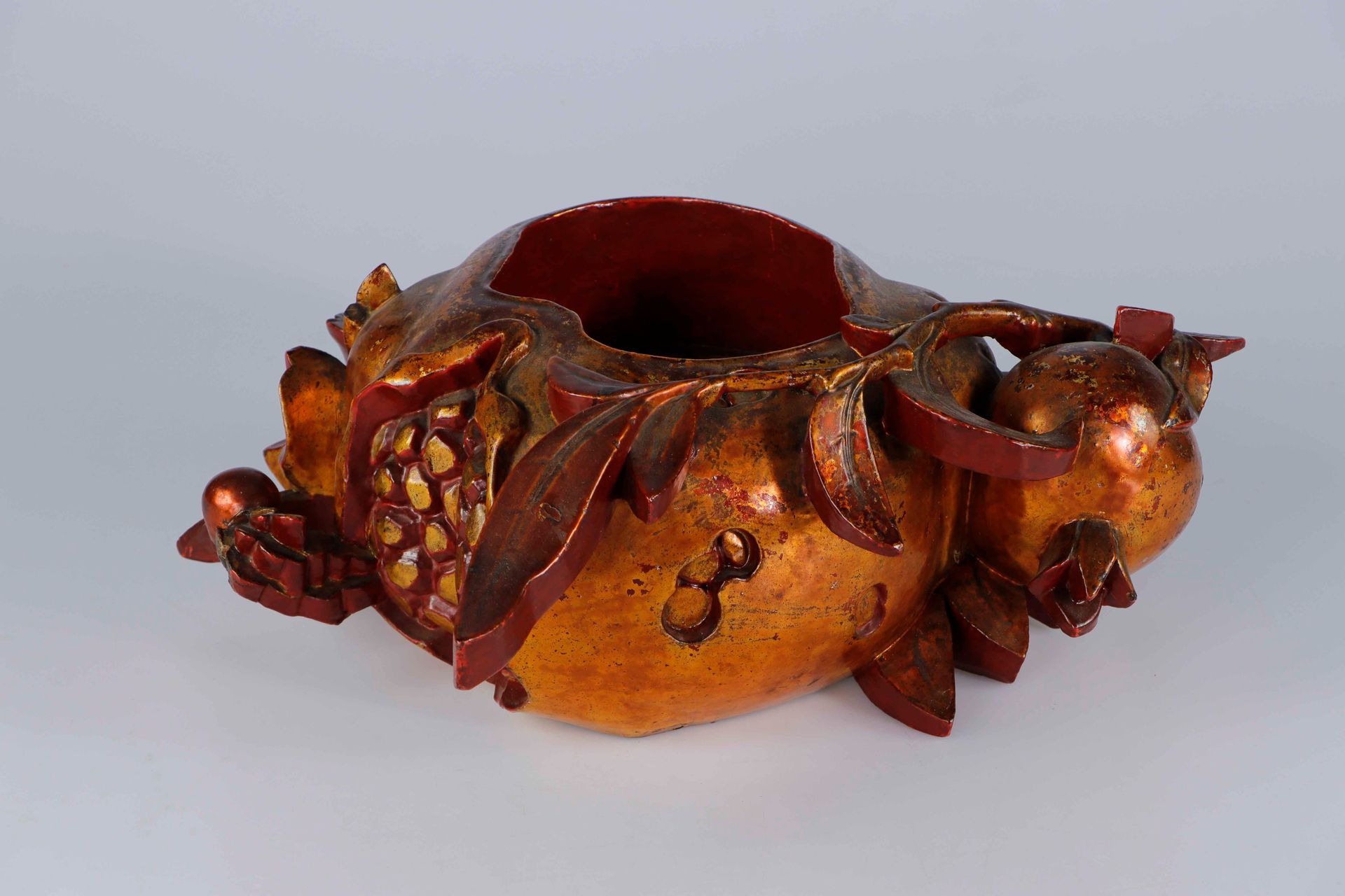 Null VIETNAM, 19th century. Pomegranate-shaped offering dish made of carved wood&hellip;