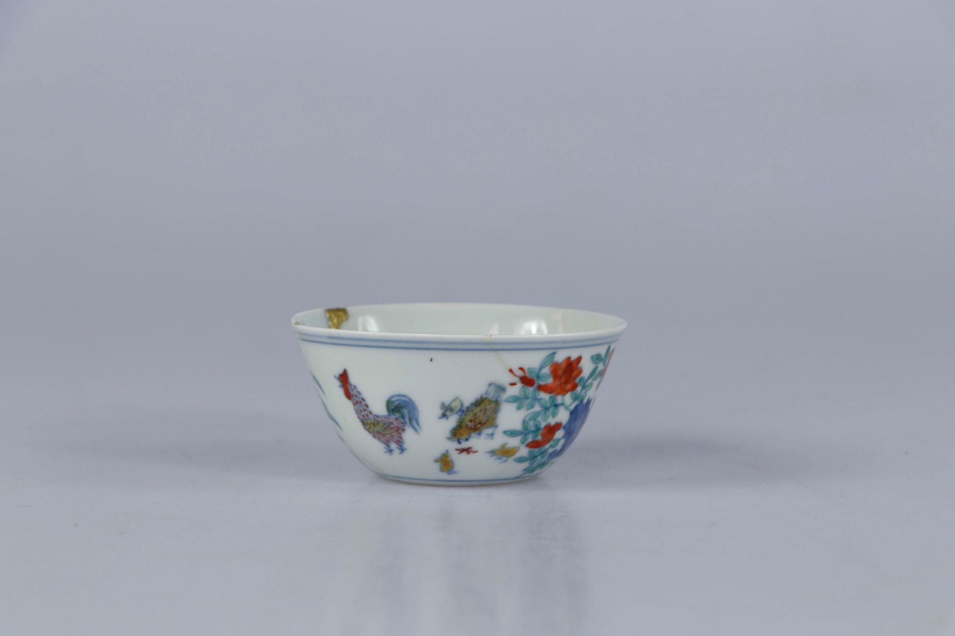 Null CHINA, Chenghua mark and possibly period. Rare porcelain cup called "Chicke&hellip;