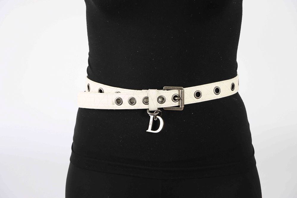 Null Christian DIOR - White overstitched leather belt with aged silver metal - S&hellip;
