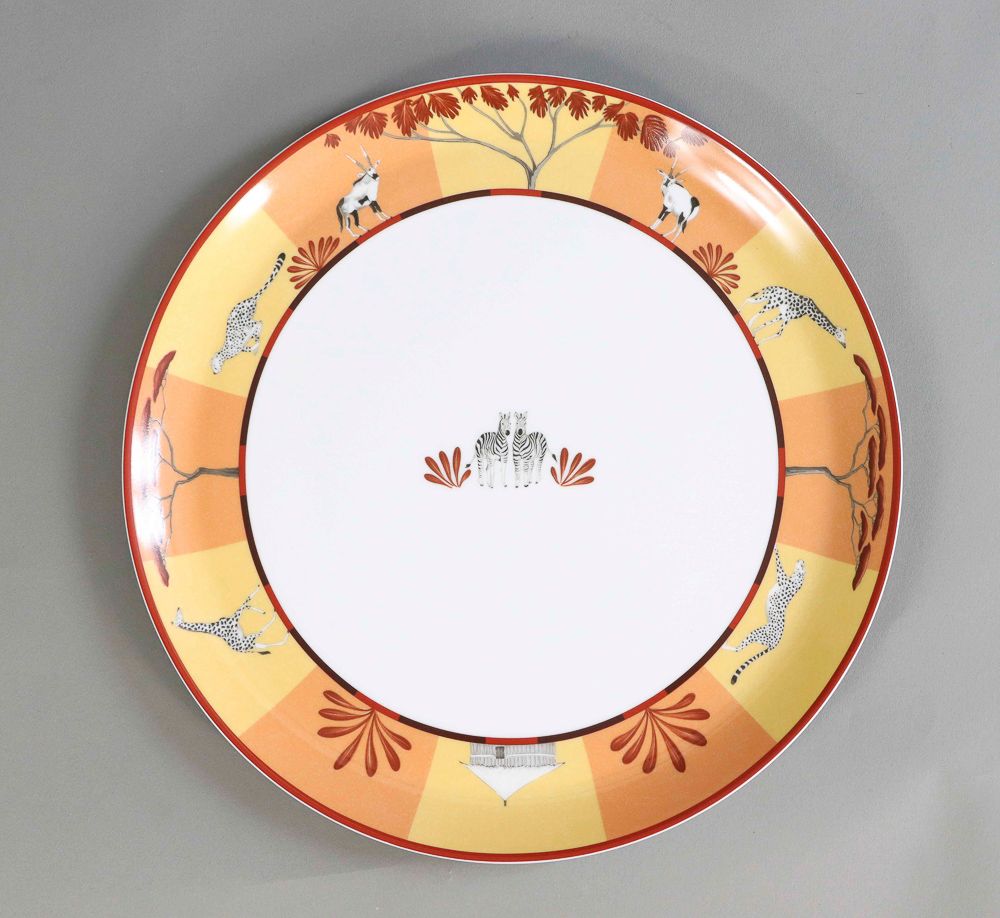 Null HERMÈS Paris made in France. Pie dish "Africa" in polychrome porcelain. D :&hellip;
