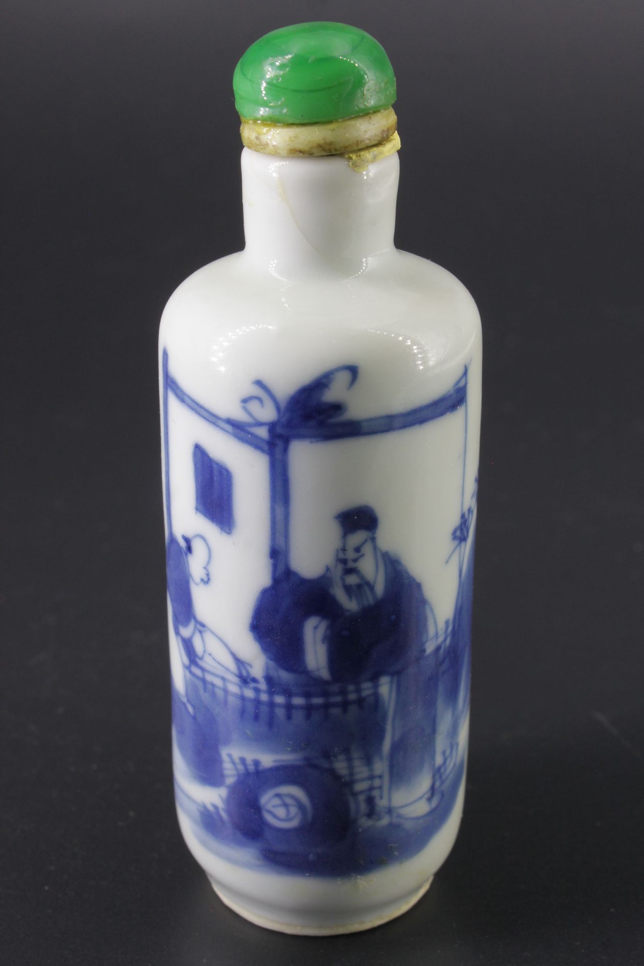 Tabatière en porcelaine de CHINE à décor camaïeu bleu de personnage Altezza: 9cm