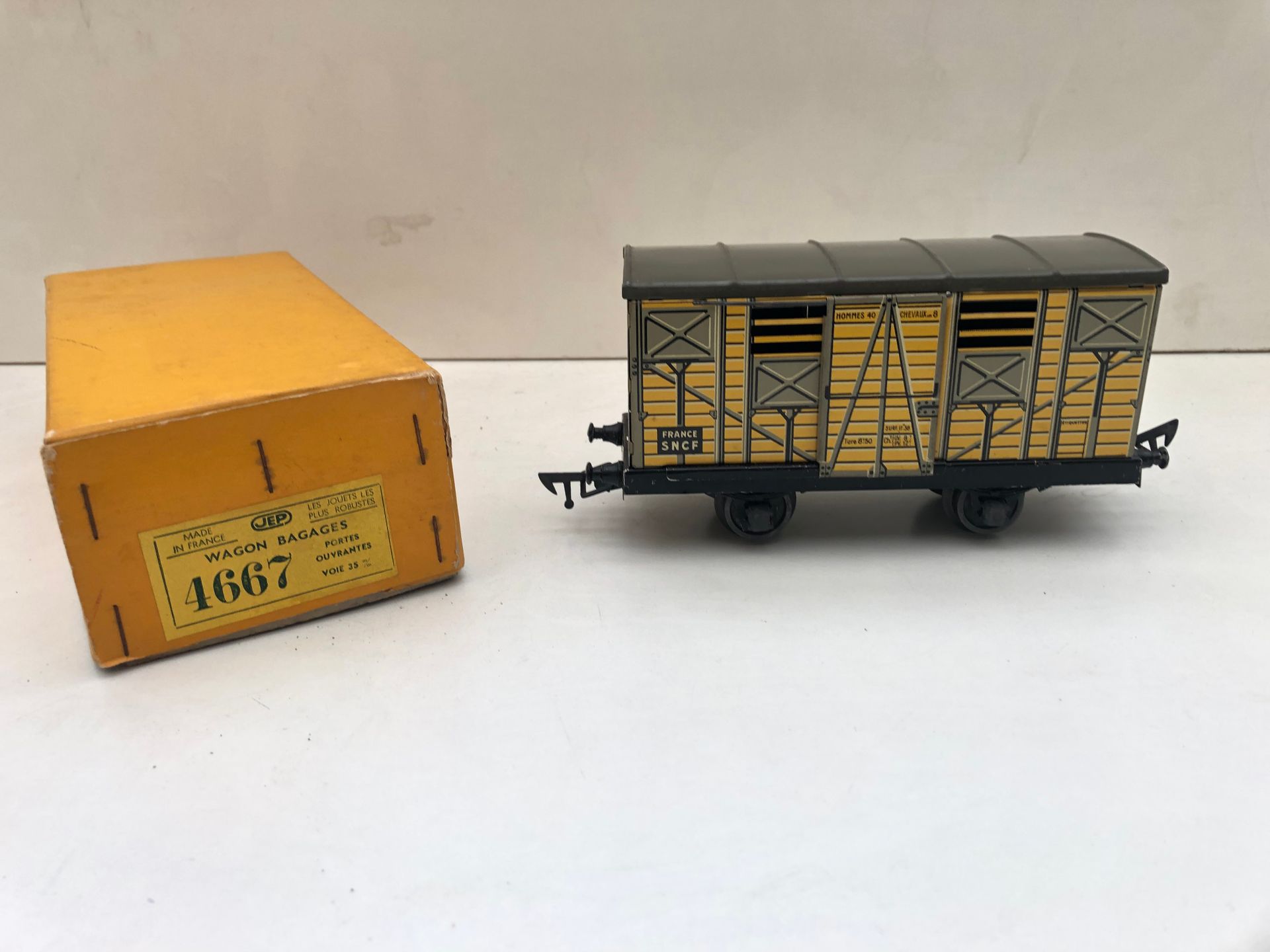 TRAINS JEP : Wagon SNCF "Hommes 40" - "Chevaux 8" En su caja original