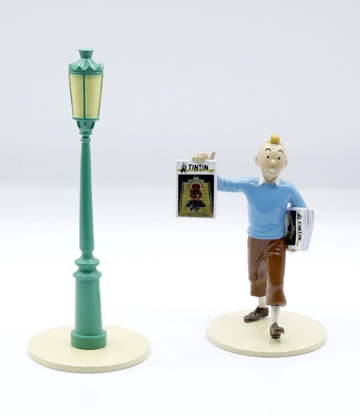 Hergé MOULINSART: Tintin, Read Tintin, Tintin + Lamp post, 46300, 2016, 2000 cop&hellip;