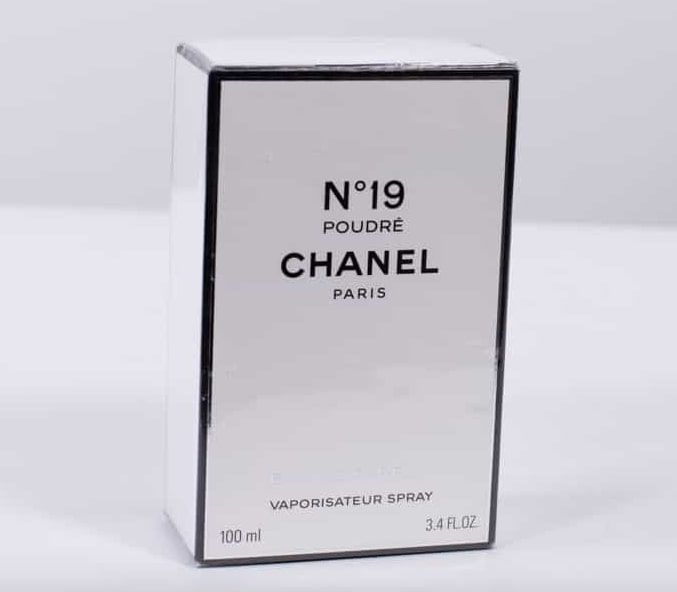 Null CHANEL - EAU DE PARFUM N19 powdered spray. 100Ml CONDITION 1 to 2 : Perfect&hellip;